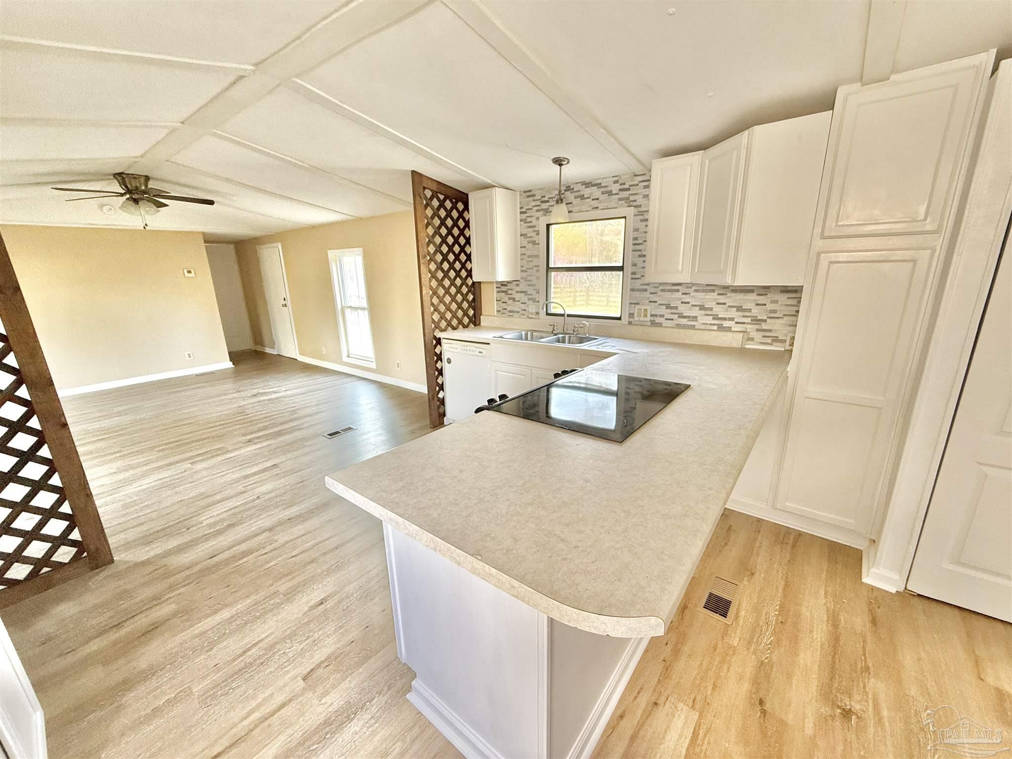 4448 Dunaway Ln