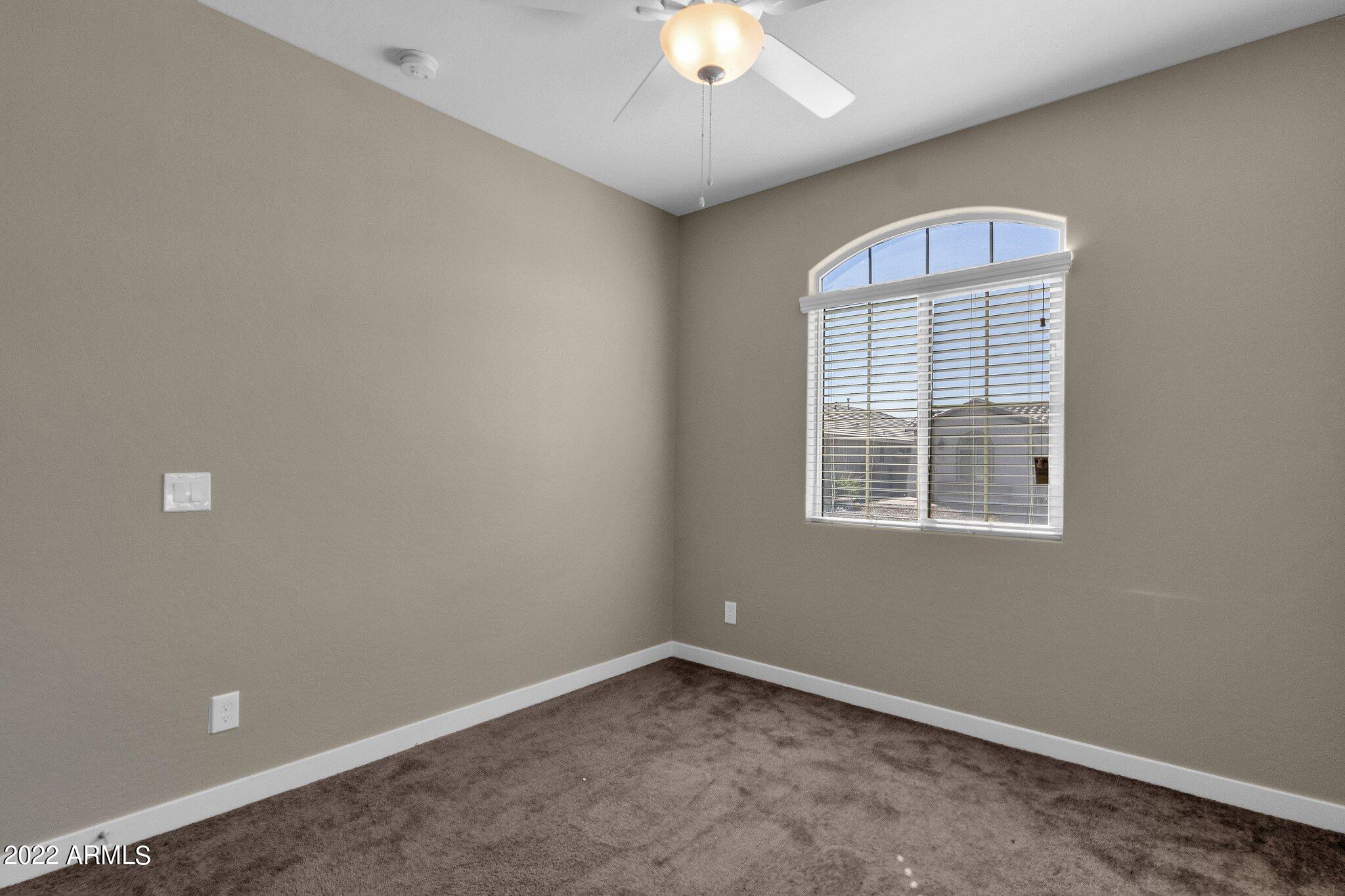 2820 W LYMAN Drive