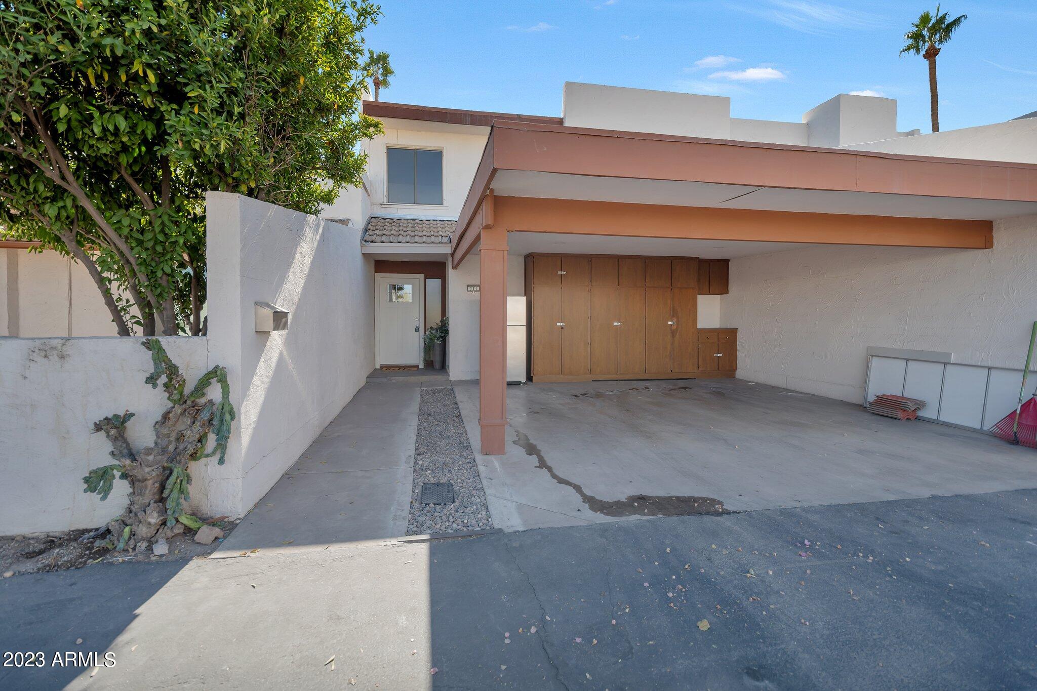 311 E Huntington Drive