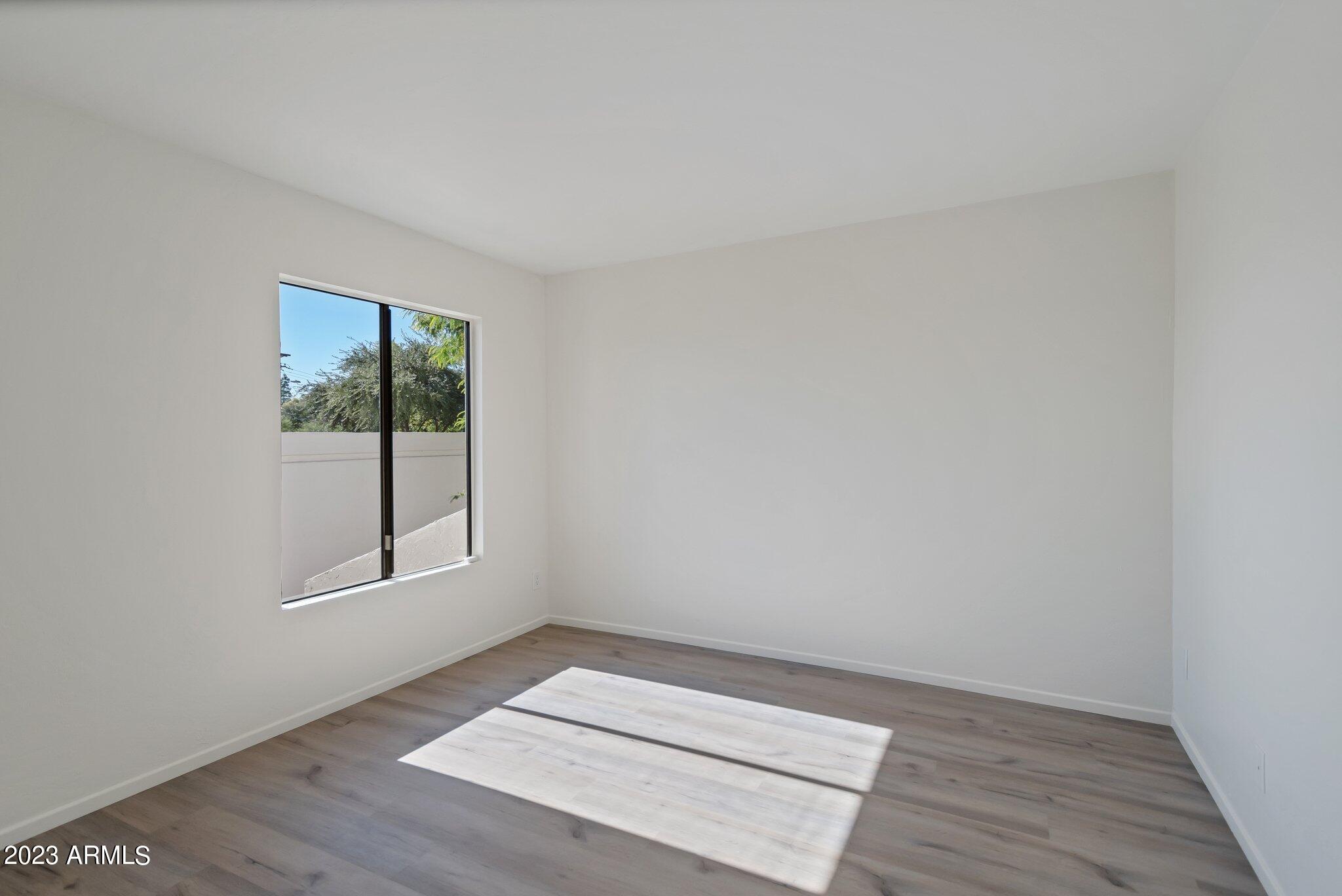311 E Huntington Drive