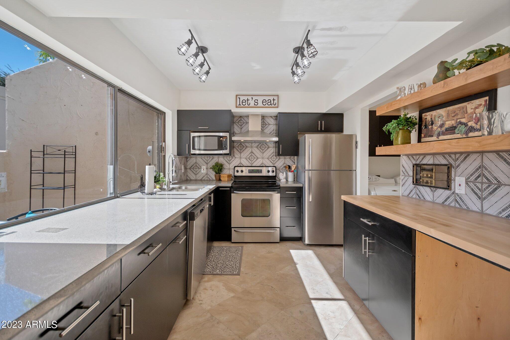 311 E Huntington Drive