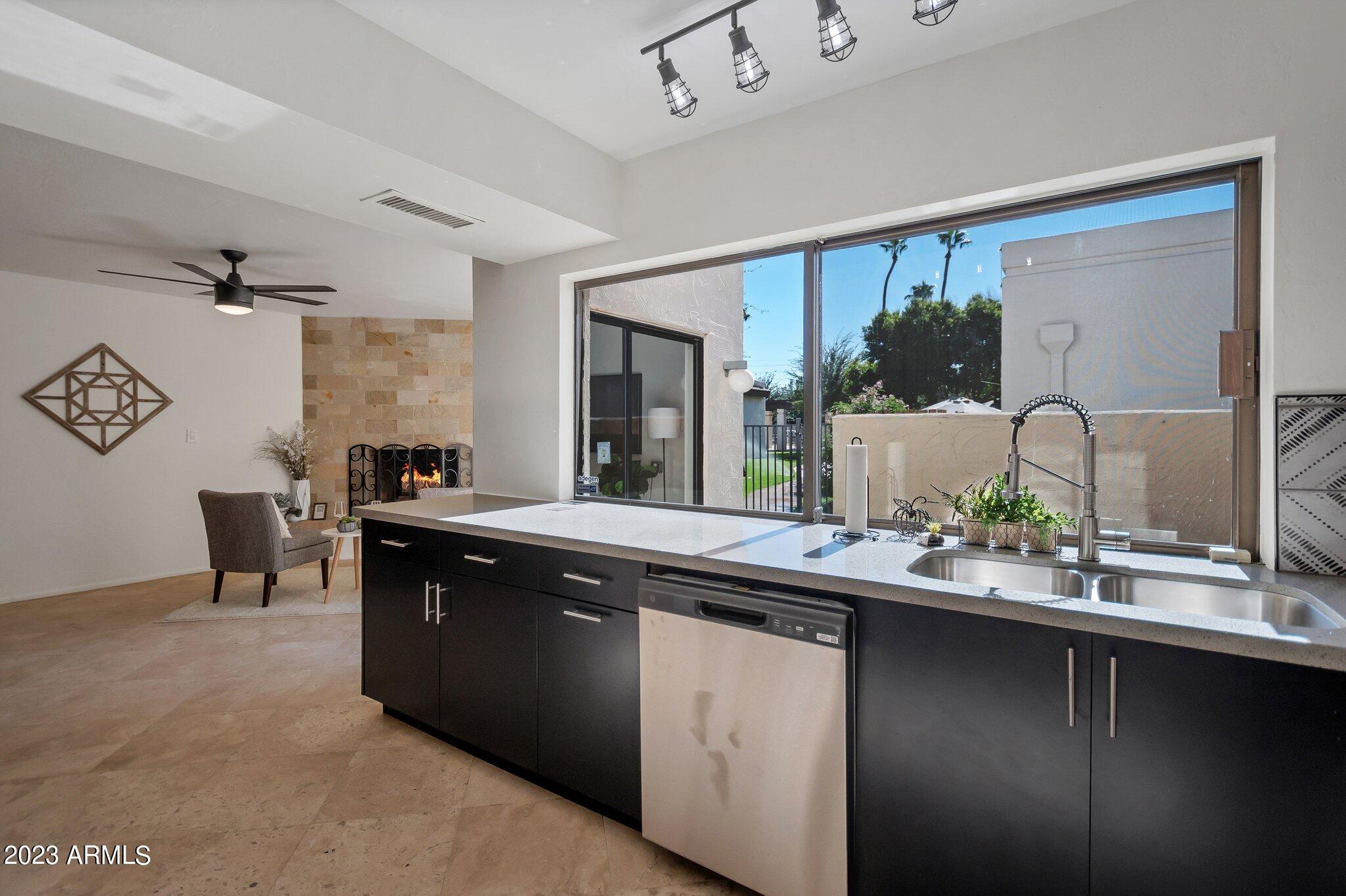 311 E Huntington Drive
