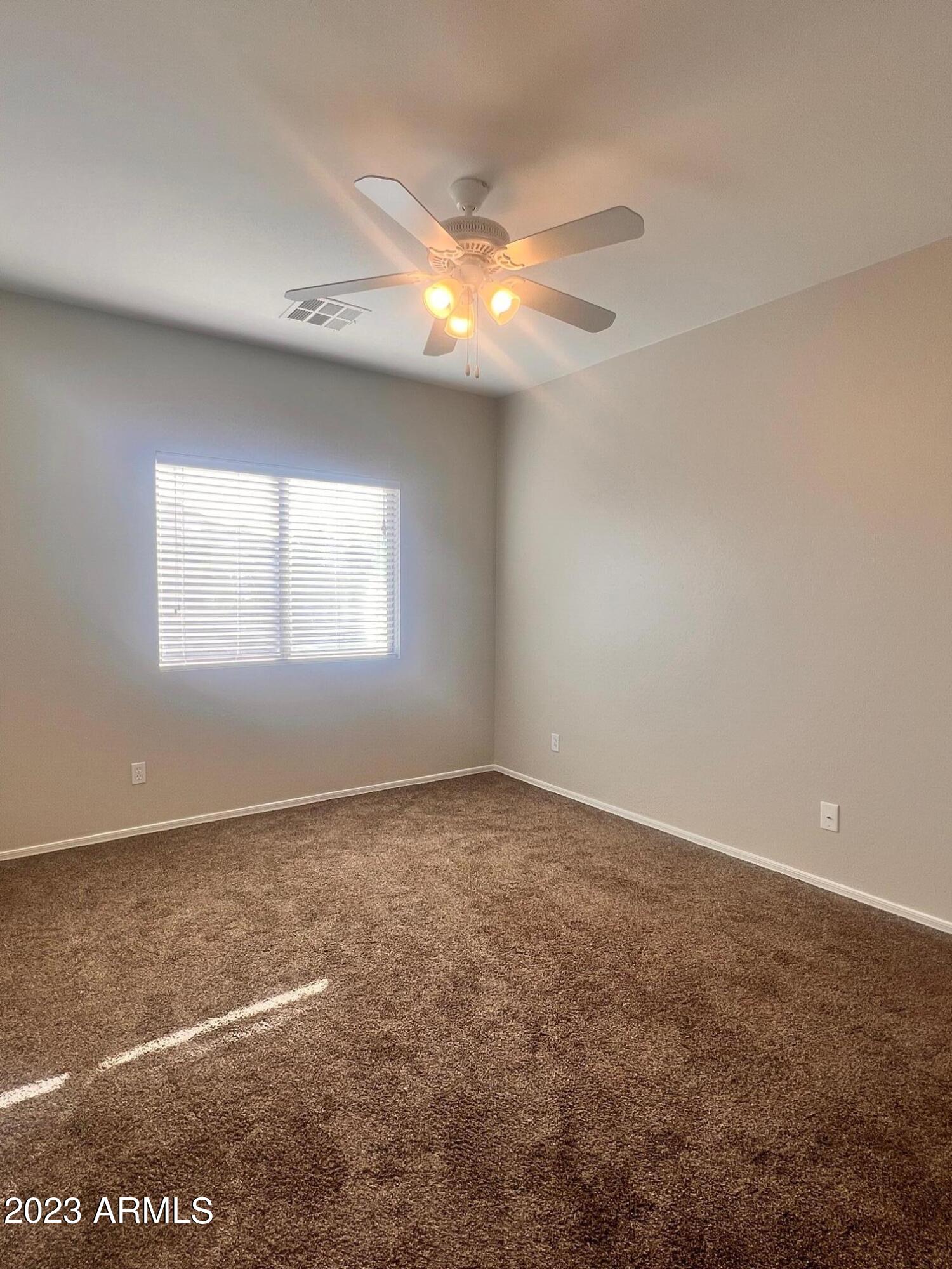 4231 E FIRESTONE Drive