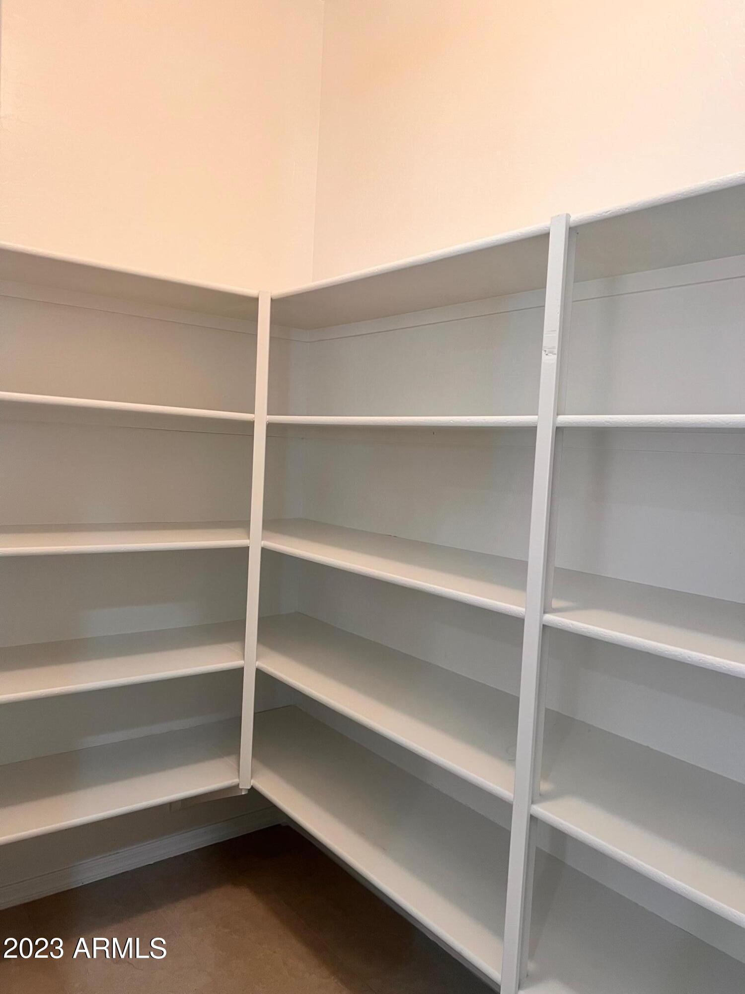 4231 E FIRESTONE Drive