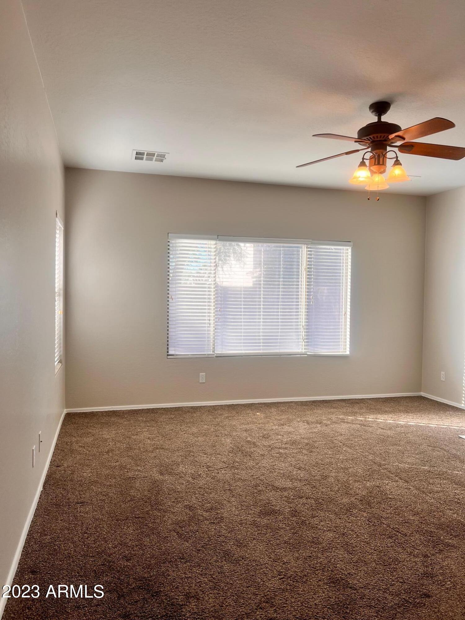 4231 E FIRESTONE Drive