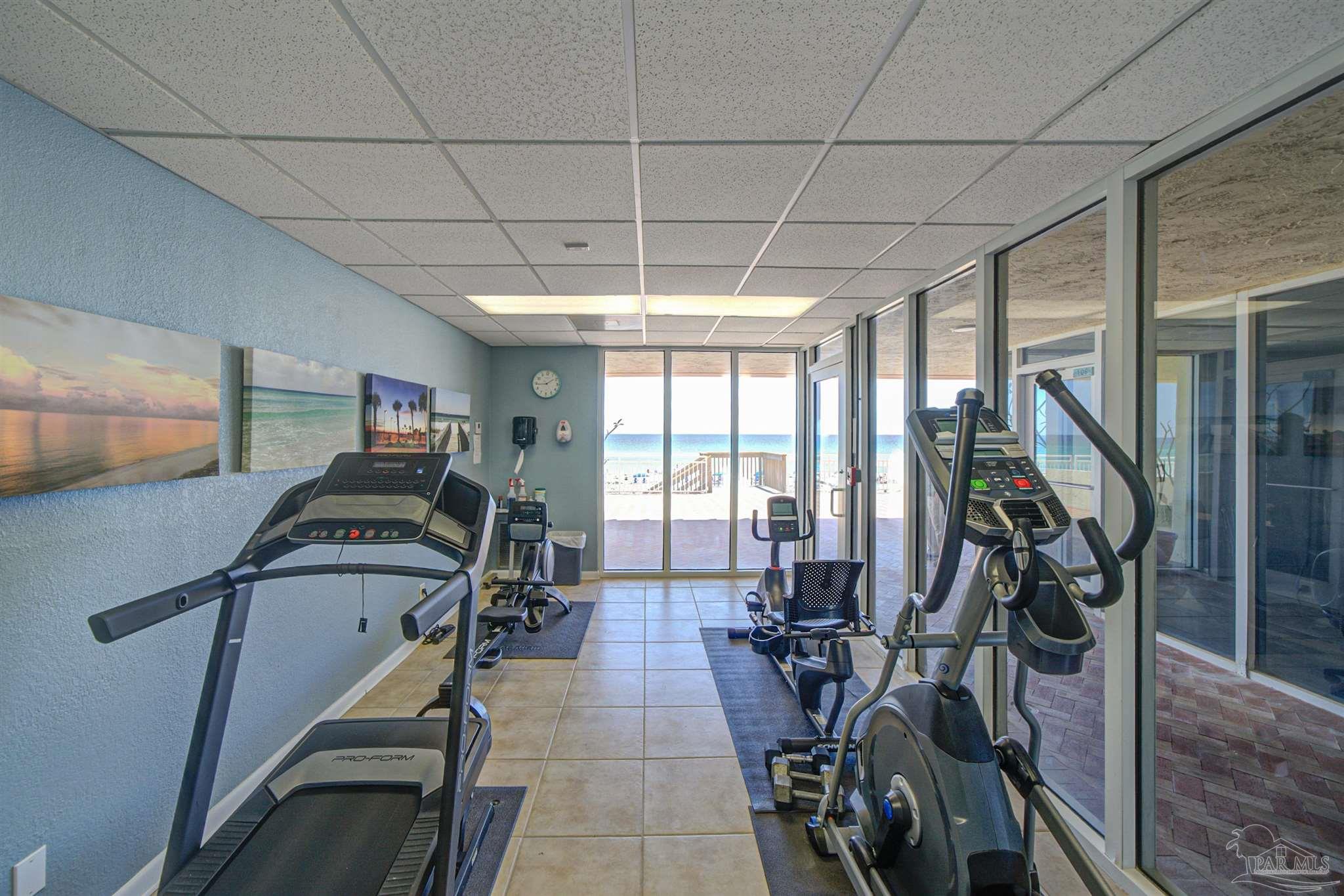 999 Ft Pickens Rd # 102
