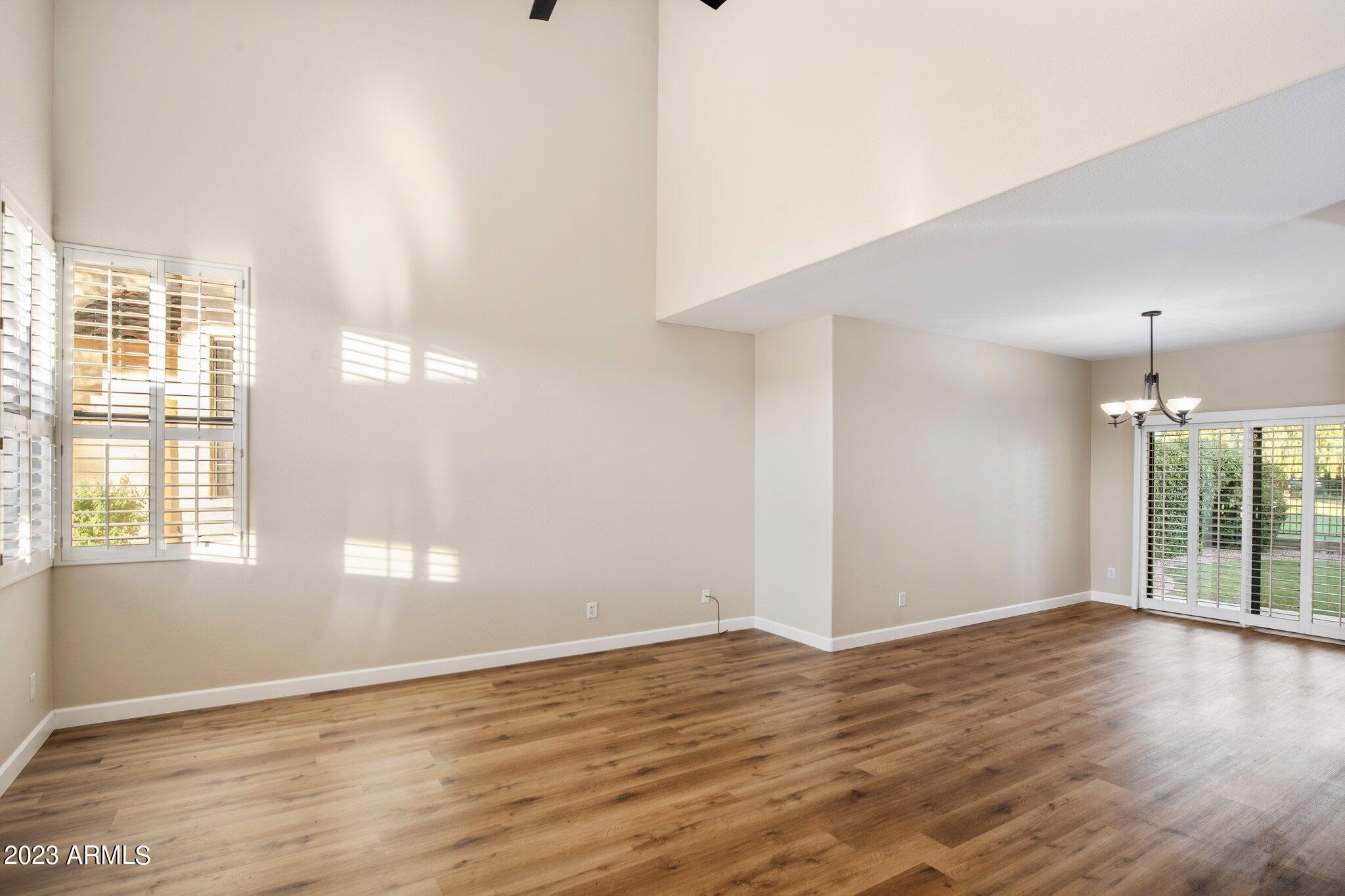11851 N 91ST Place