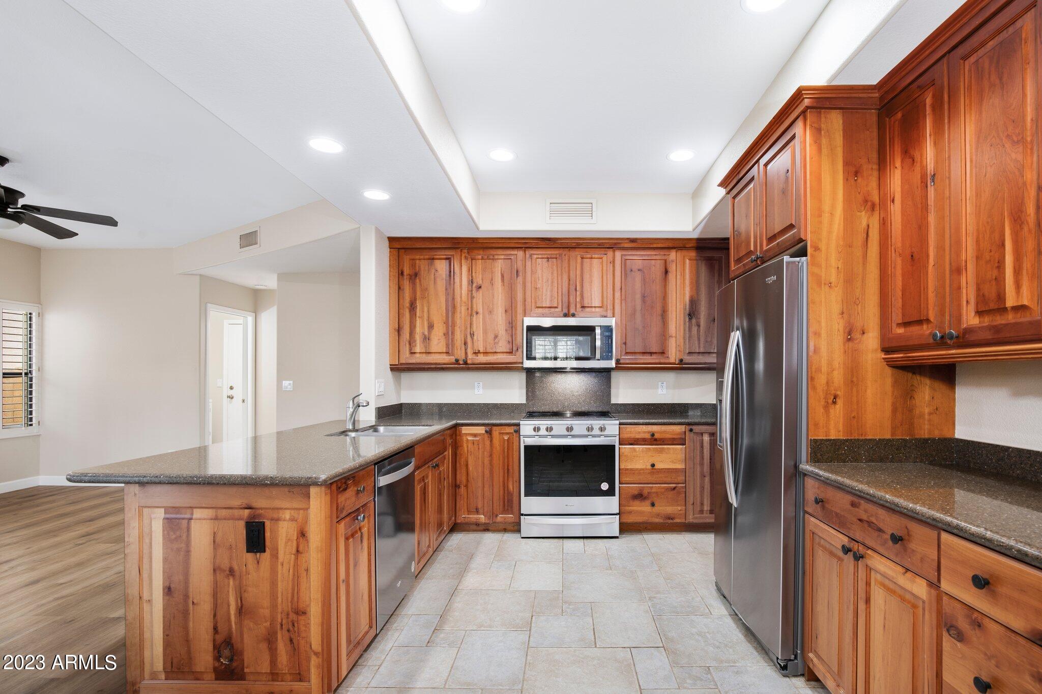 11851 N 91ST Place