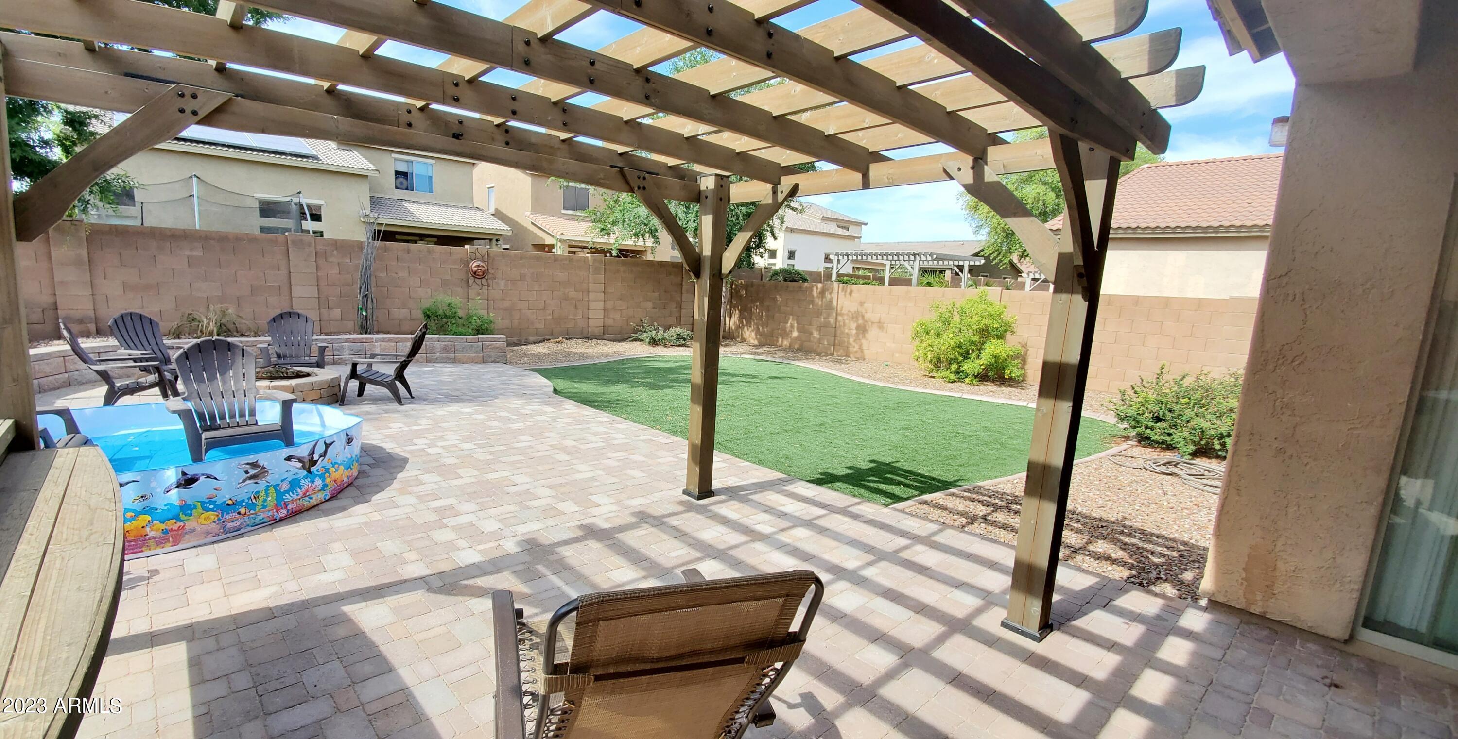 45273 W MIRAFLORES Street