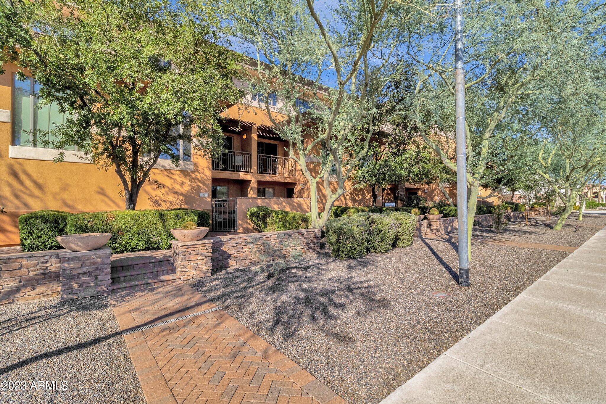 6940 E COCHISE Road # 1020