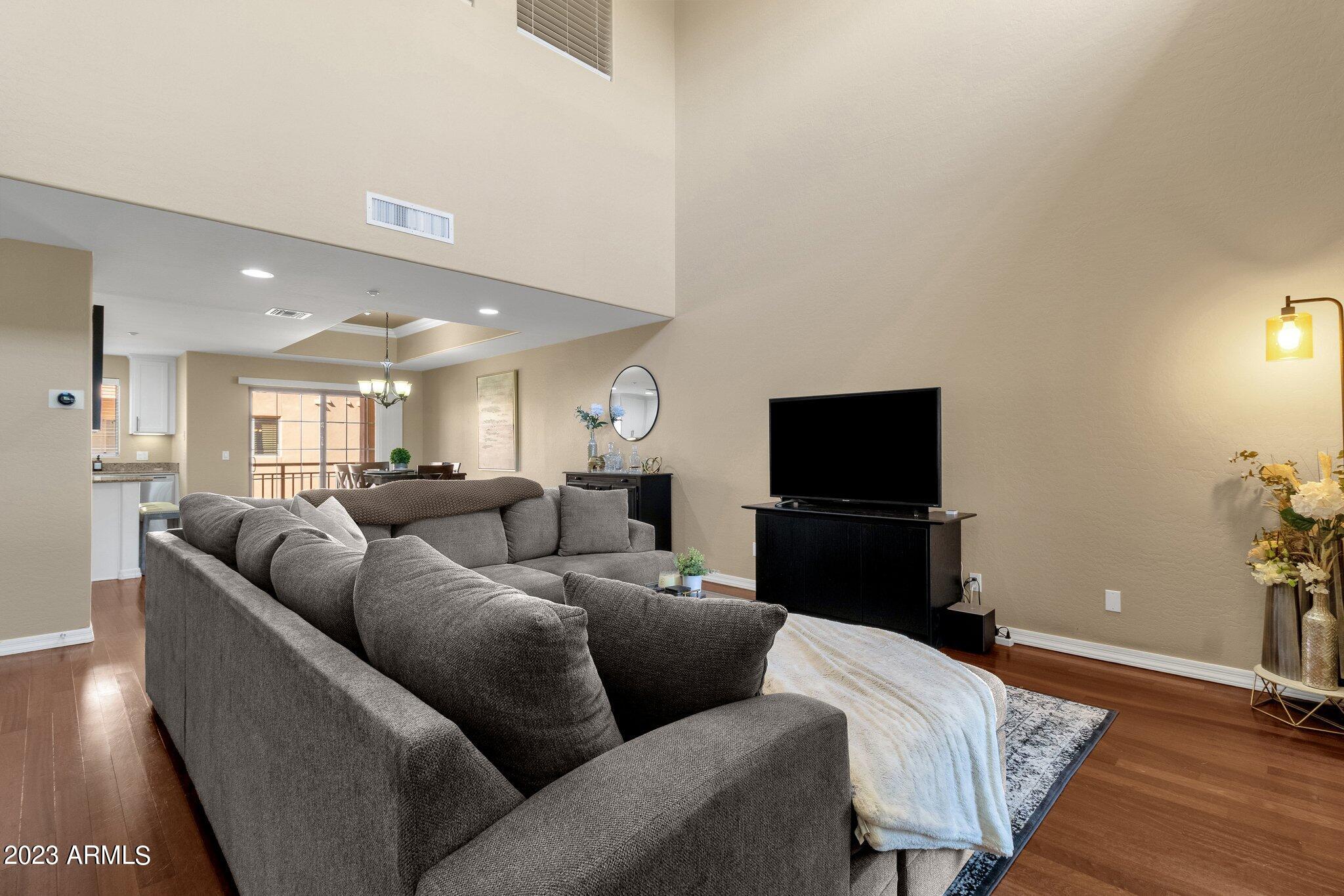 6940 E COCHISE Road # 1020