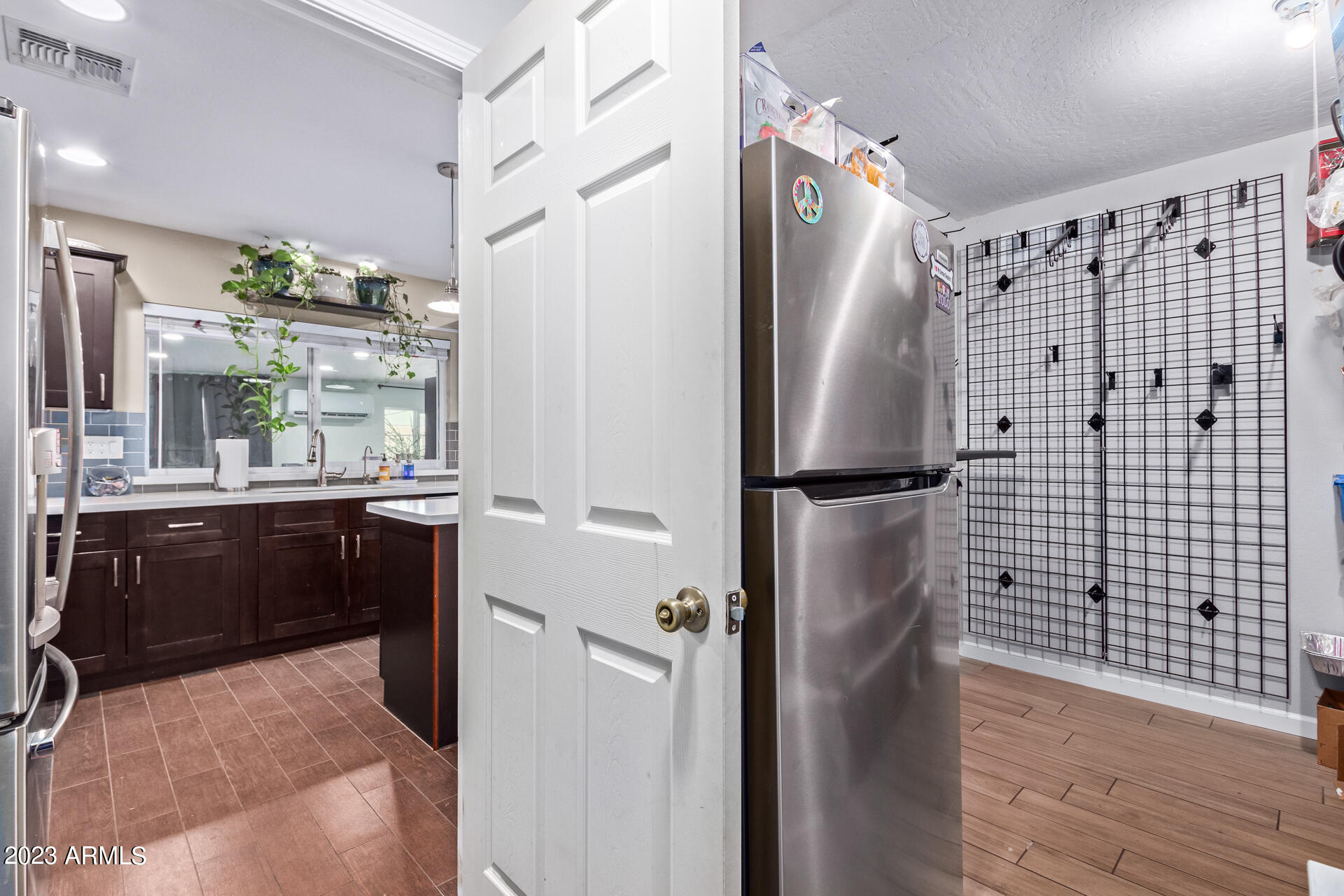 4924 S COUNTRY CLUB Way