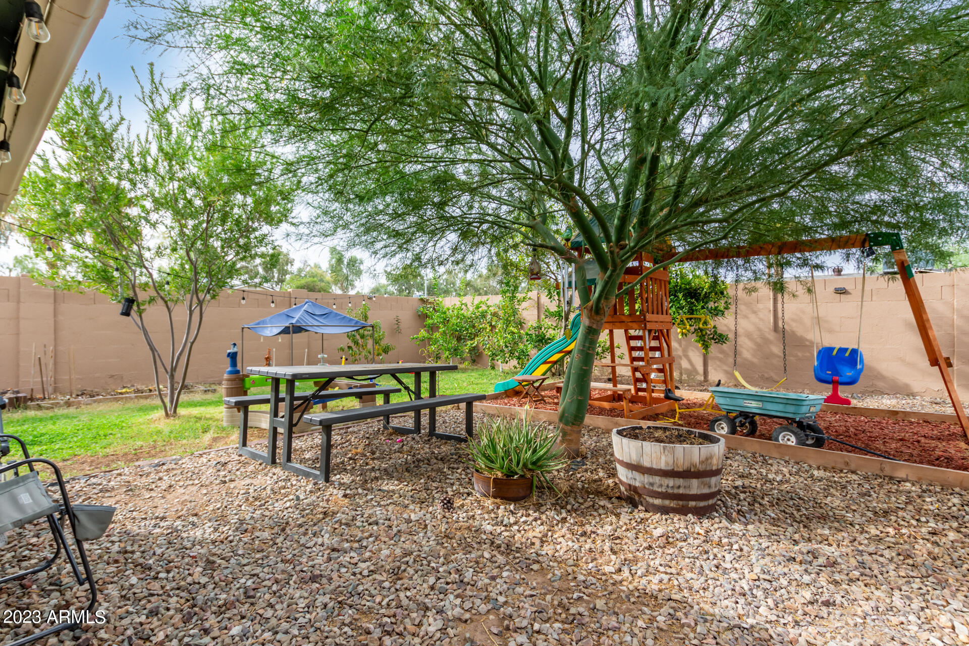 4924 S COUNTRY CLUB Way