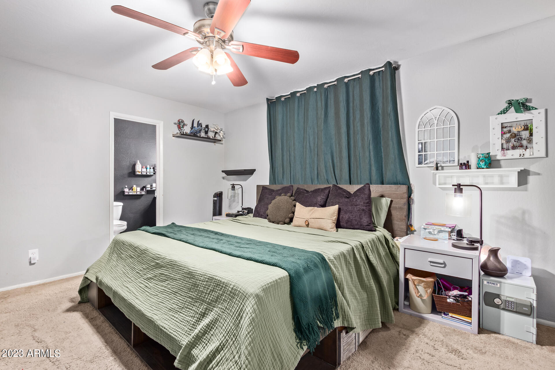 4924 S COUNTRY CLUB Way