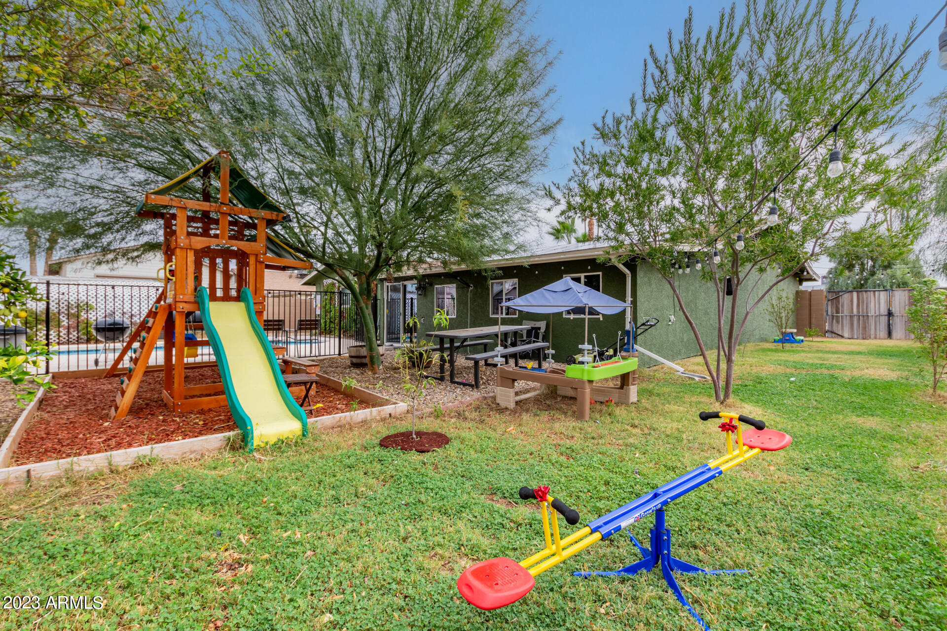 4924 S COUNTRY CLUB Way