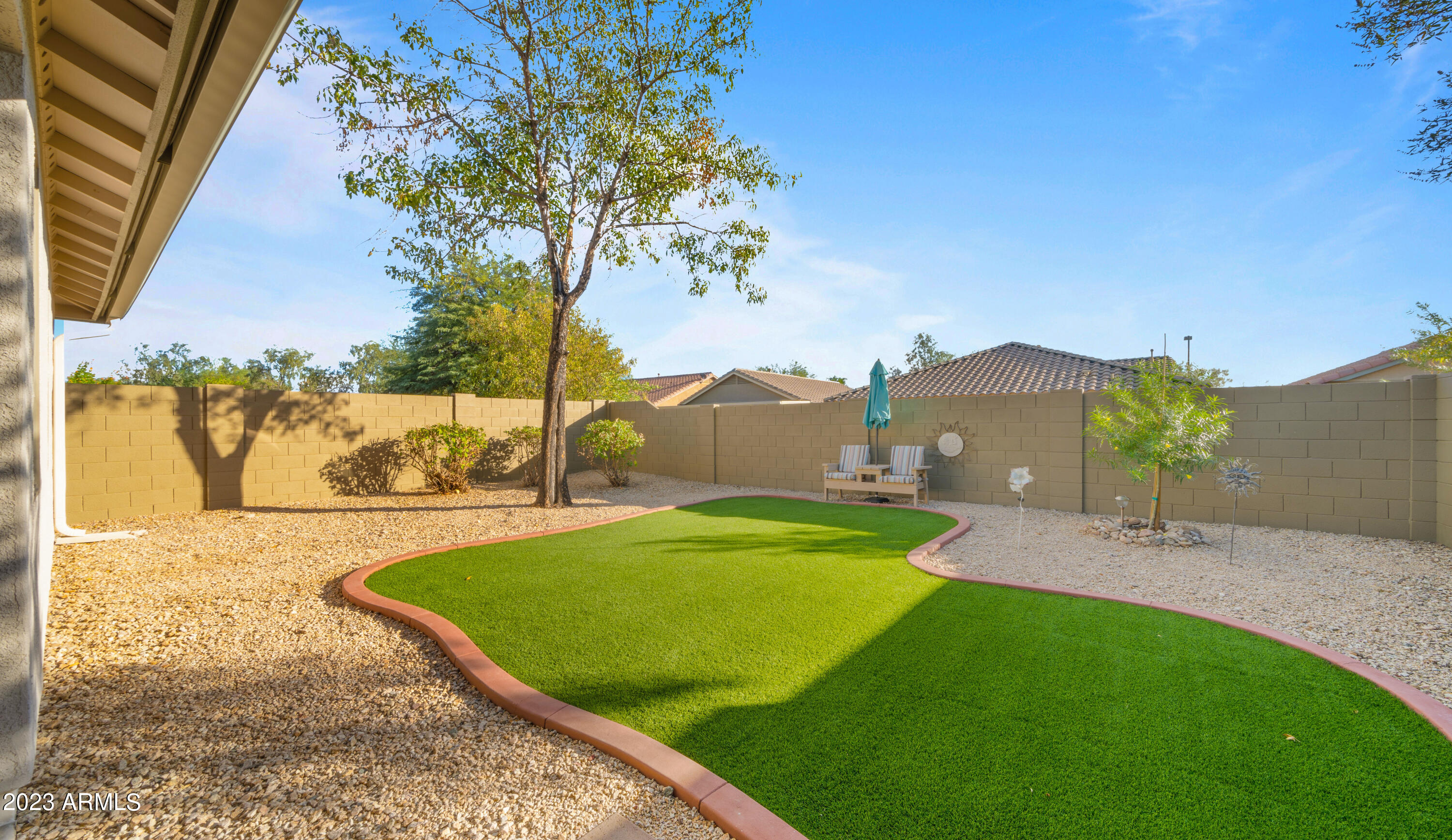 1939 W KURALT Drive