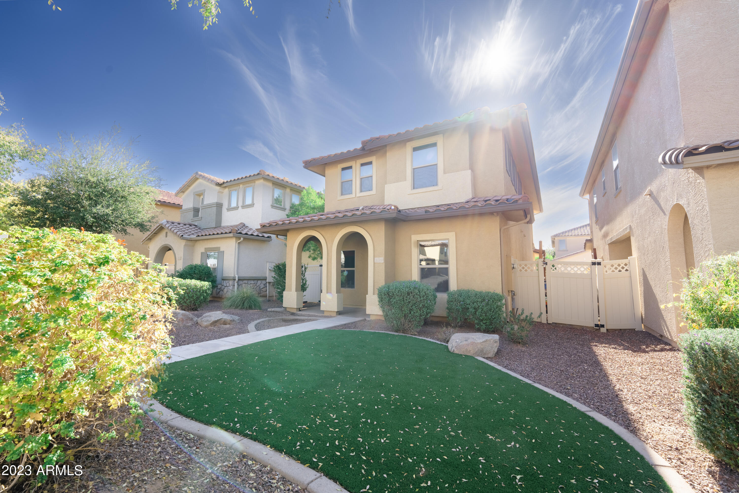 853 S PHEASANT Drive
