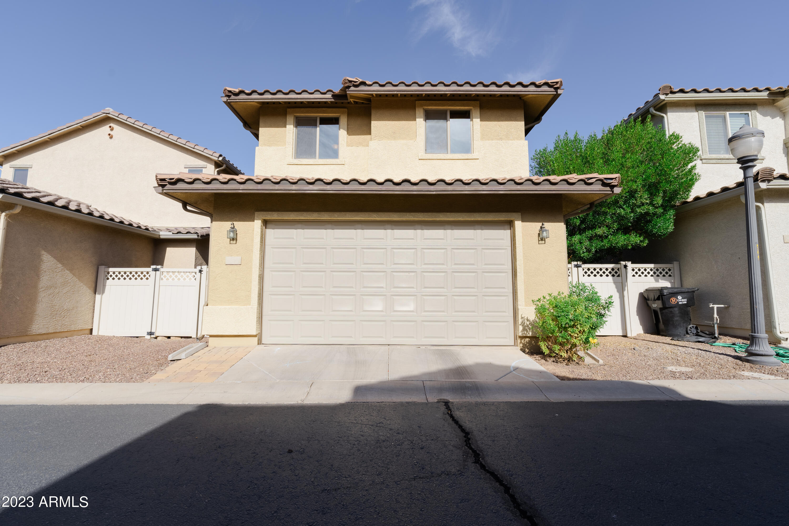 853 S PHEASANT Drive