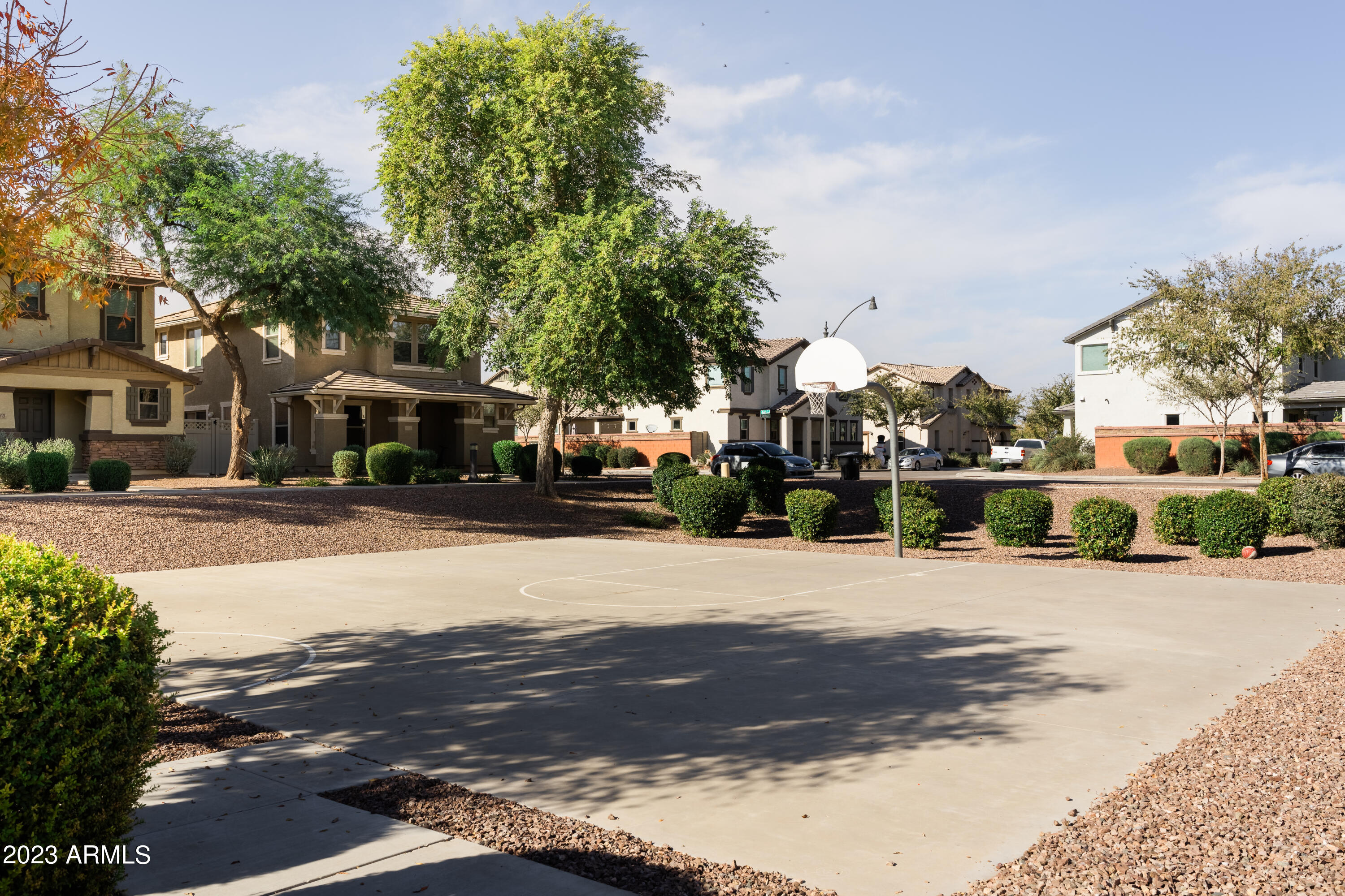 853 S PHEASANT Drive