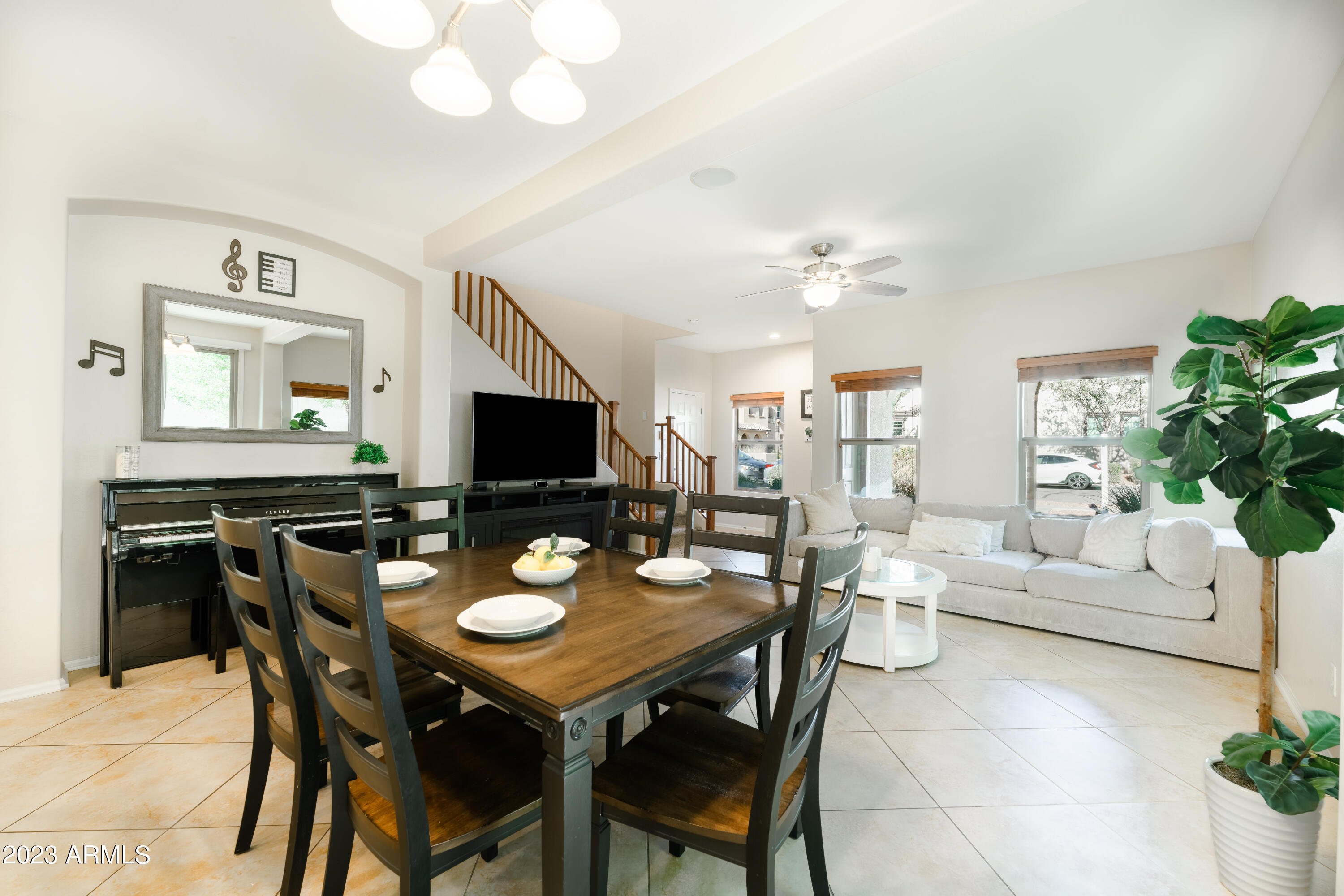 853 S PHEASANT Drive