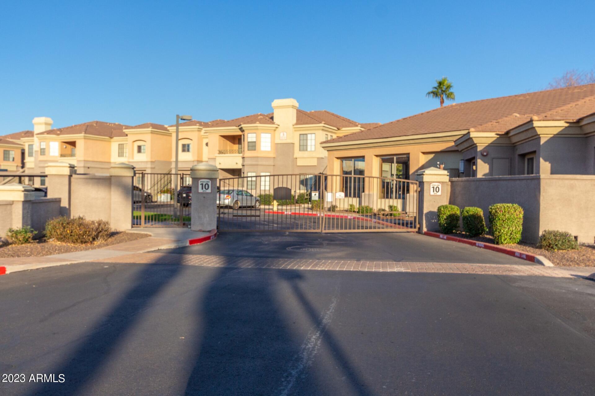 1941 S PIERPONT Drive 2029