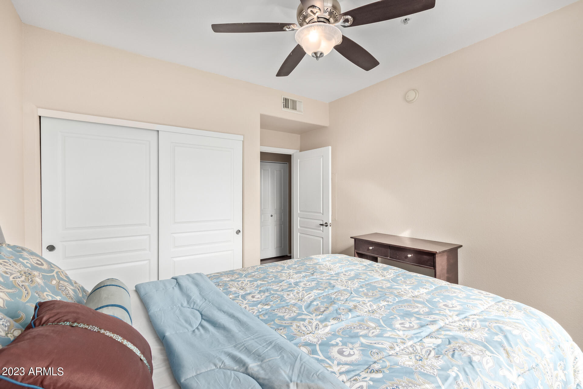 1941 S PIERPONT Drive 2029