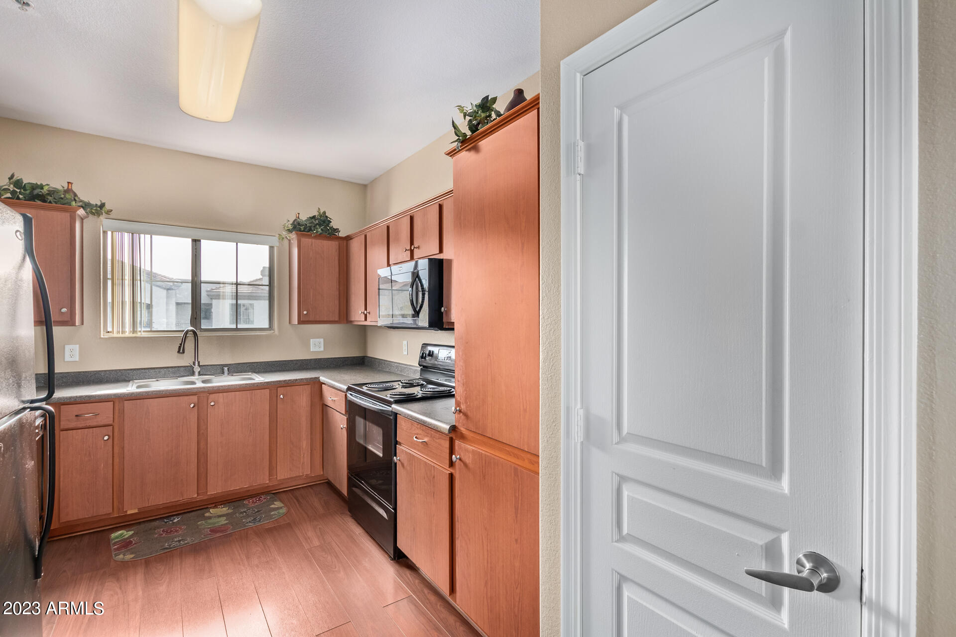 1941 S PIERPONT Drive 2029