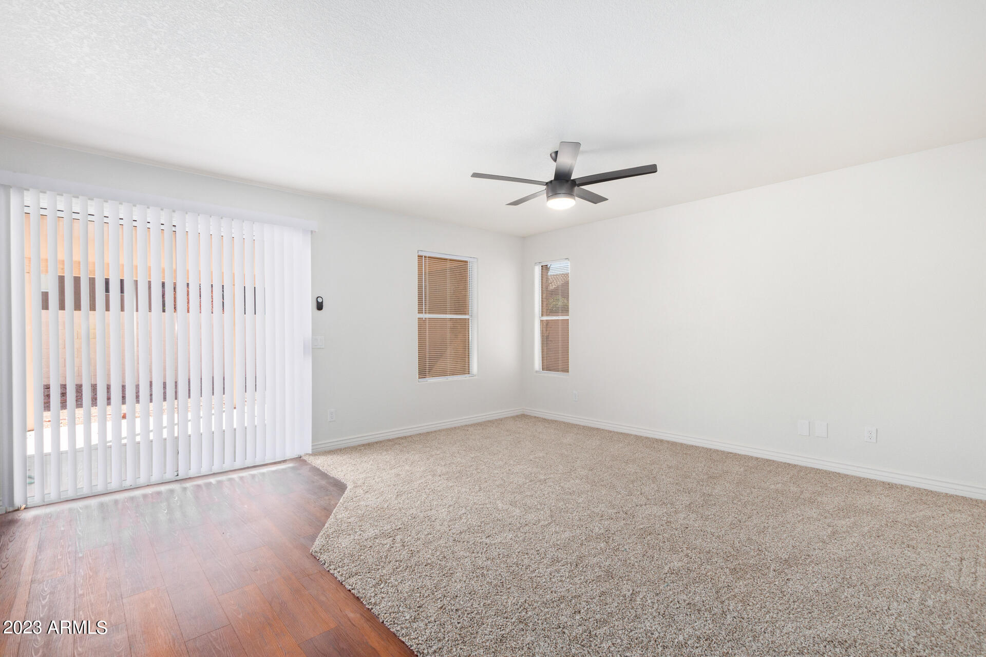 3117 E COTTONWOOD Lane