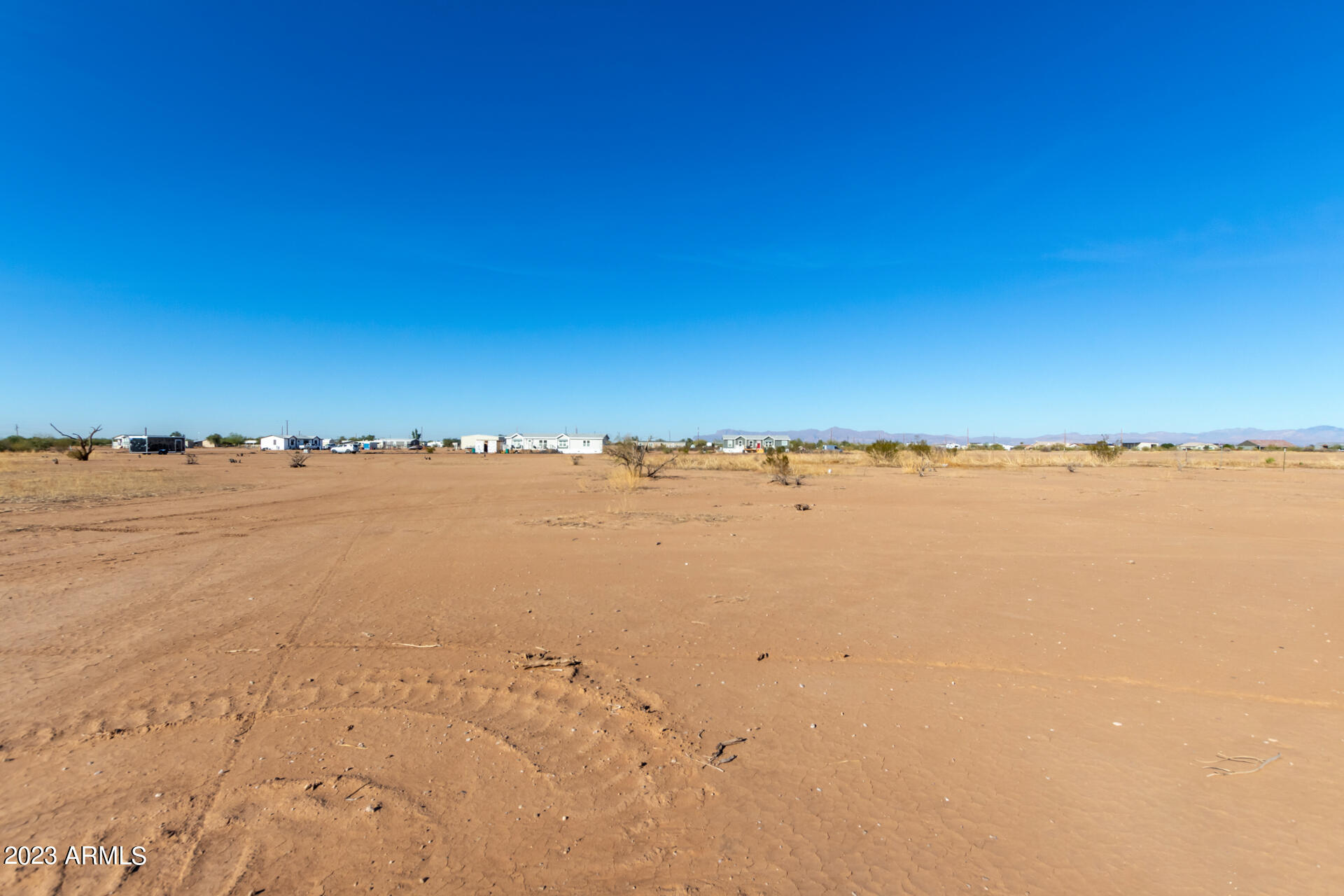 32551 N FELIX Road, B-4