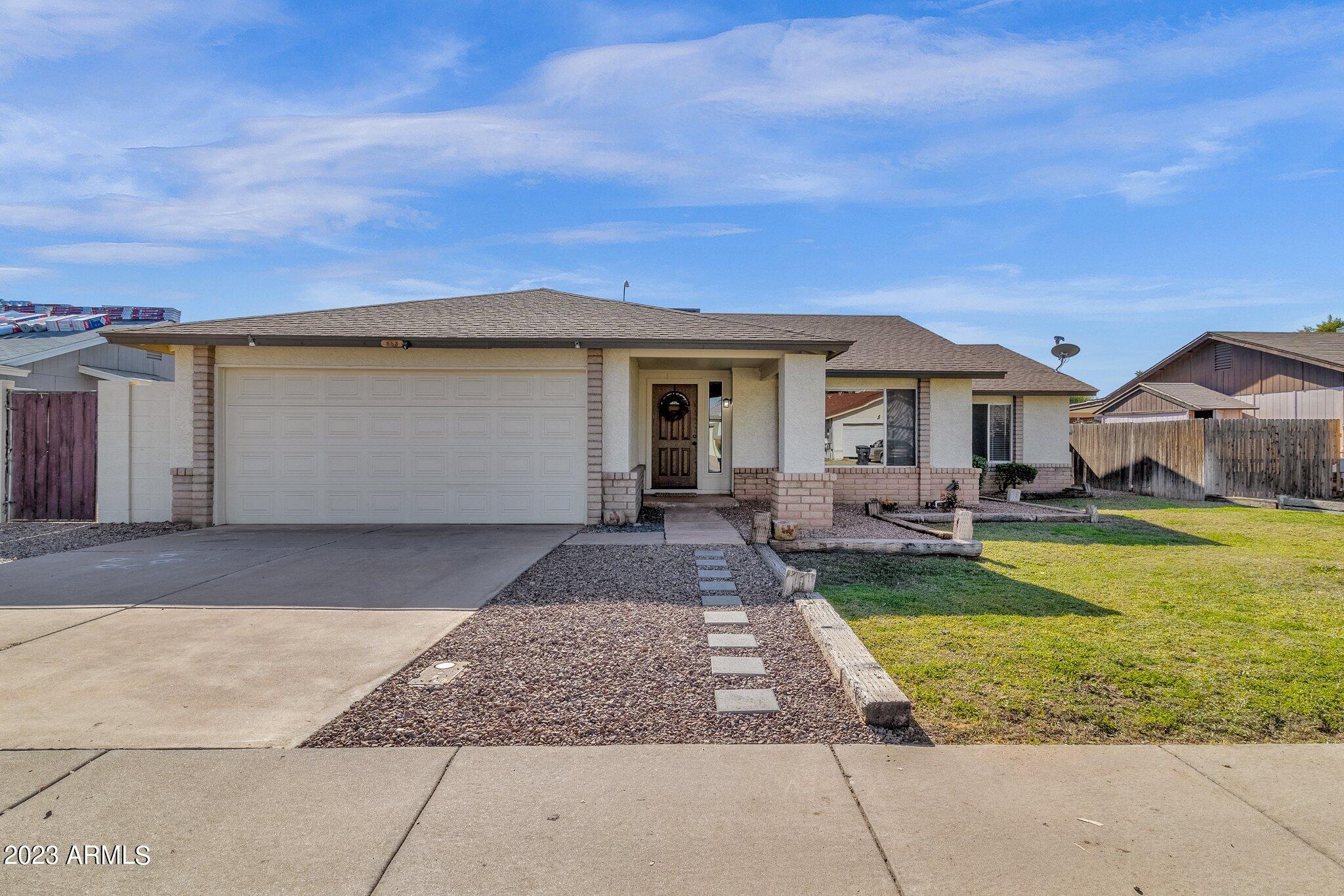 553 W MYRNA Lane