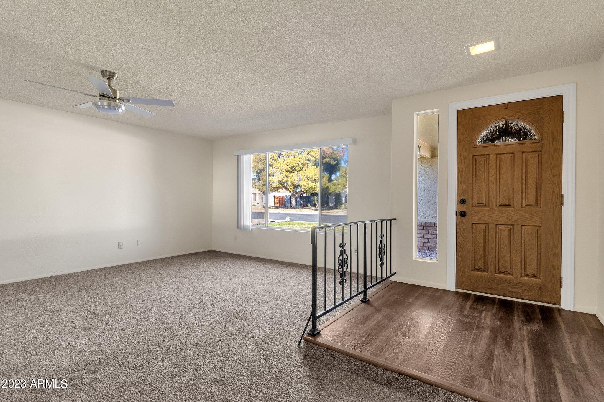553 W MYRNA Lane