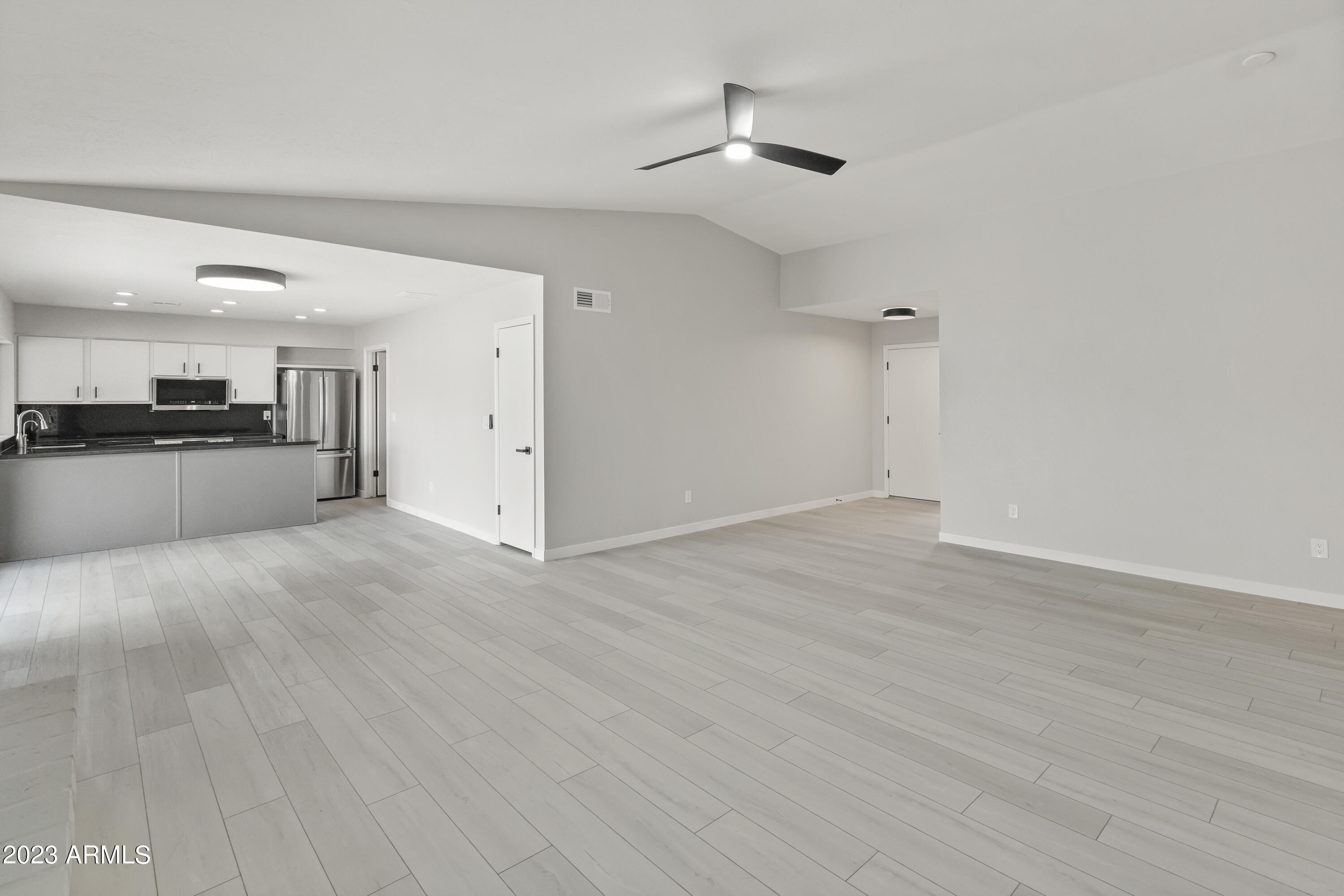 6221 E Gelding Drive