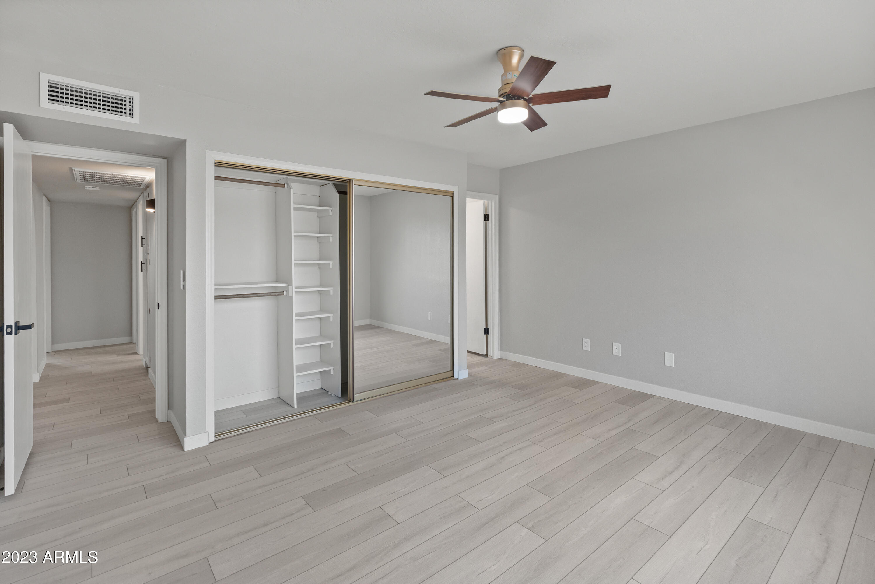 6221 E Gelding Drive