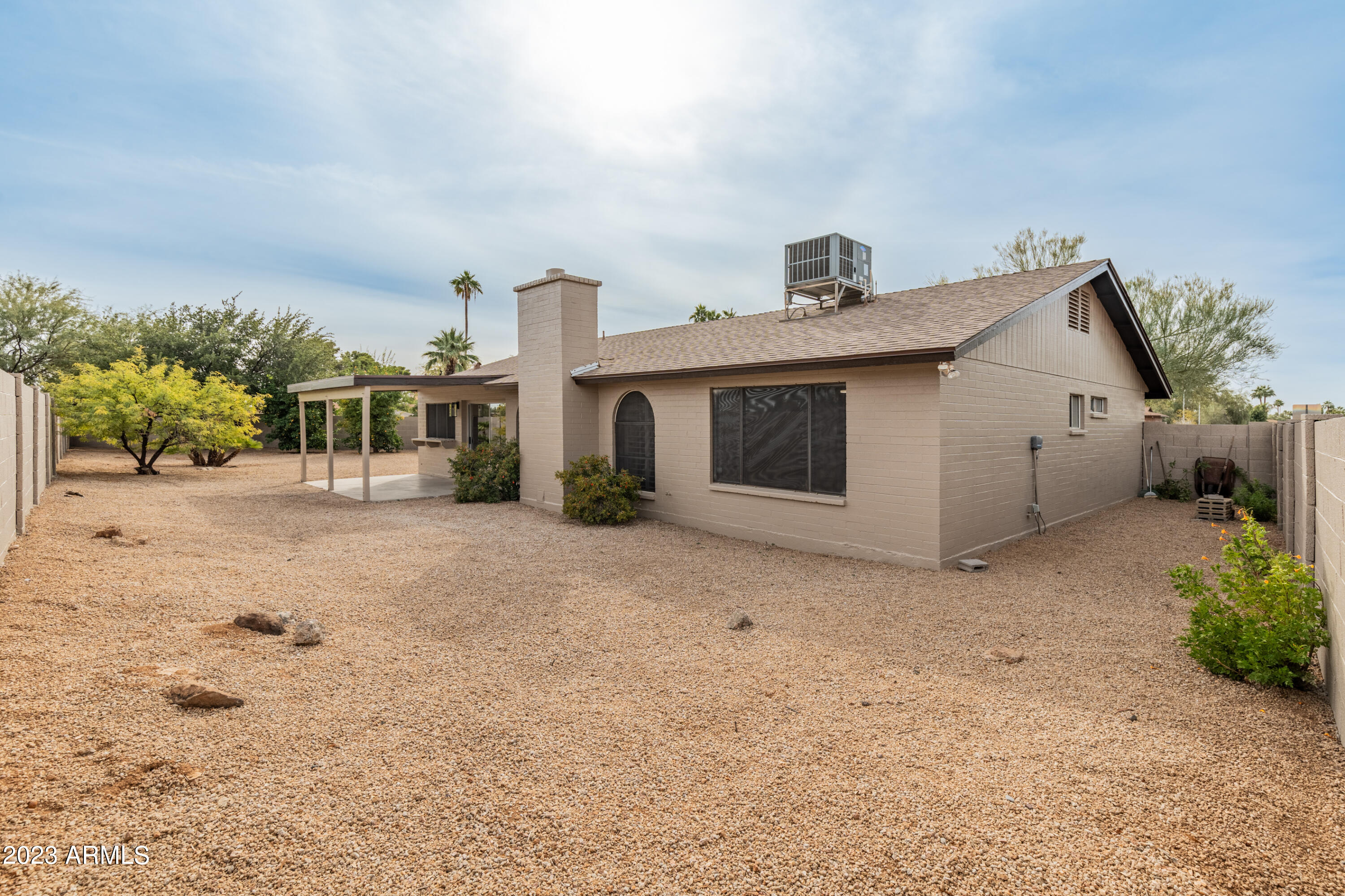 6221 E Gelding Drive