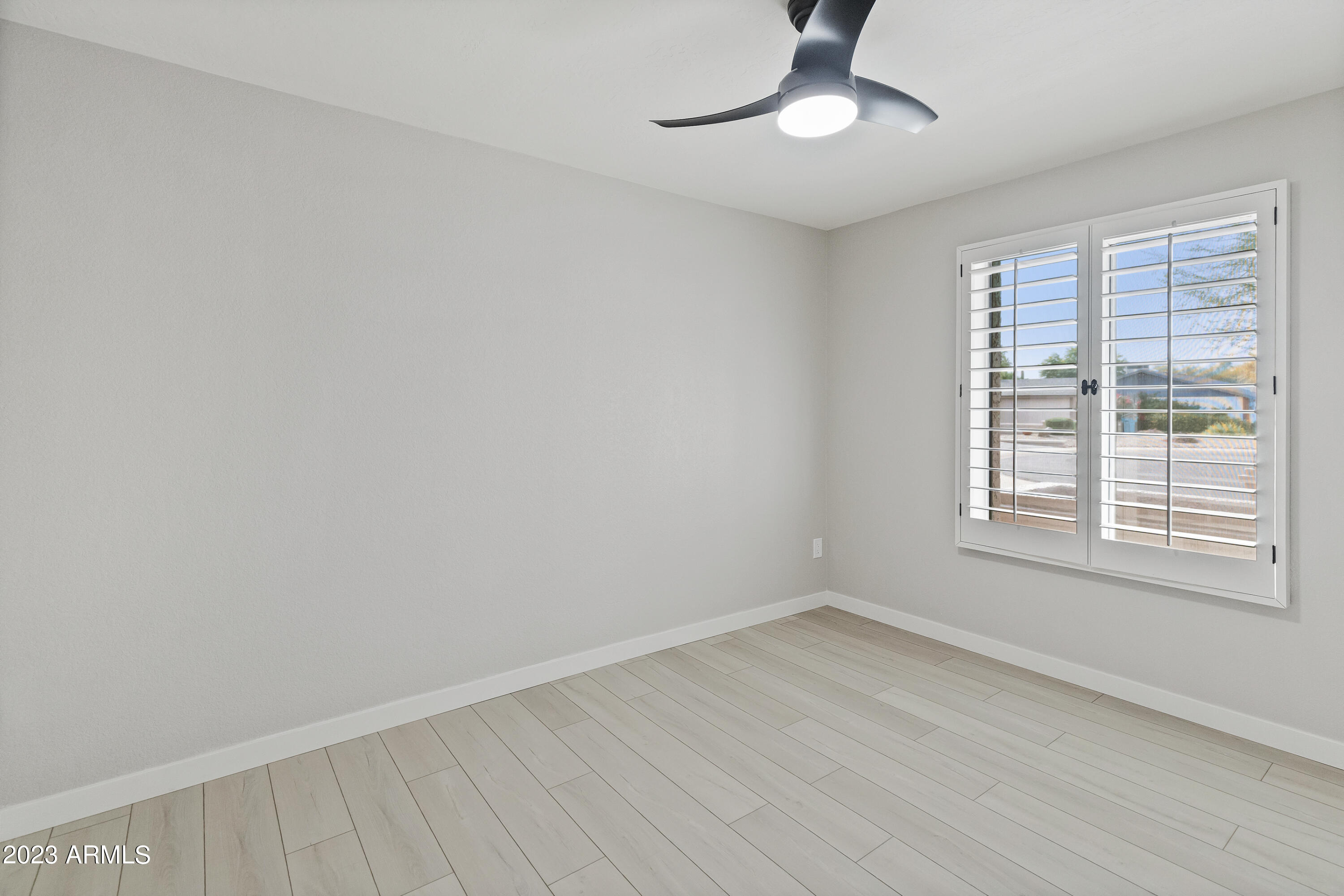 6221 E Gelding Drive