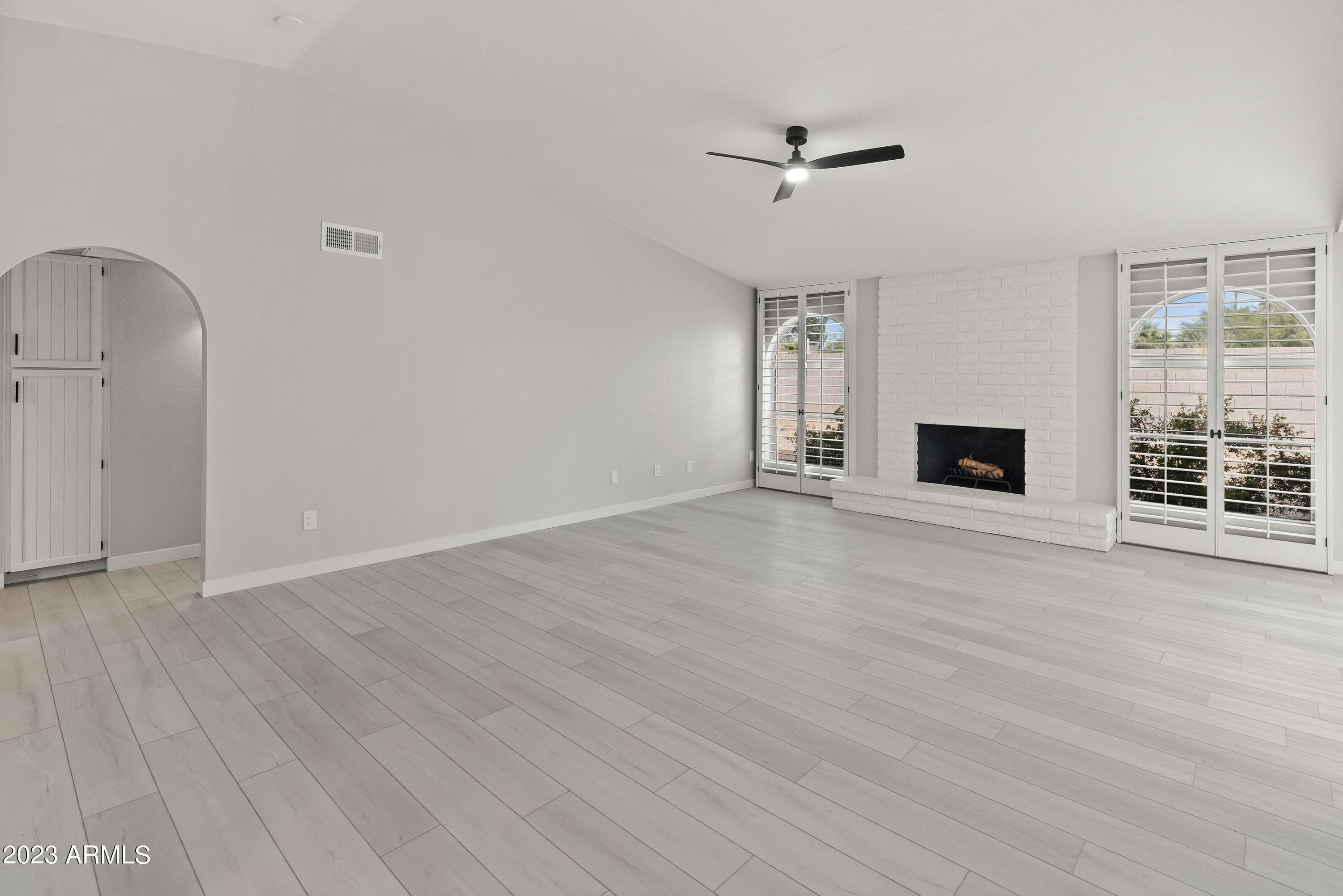 6221 E Gelding Drive