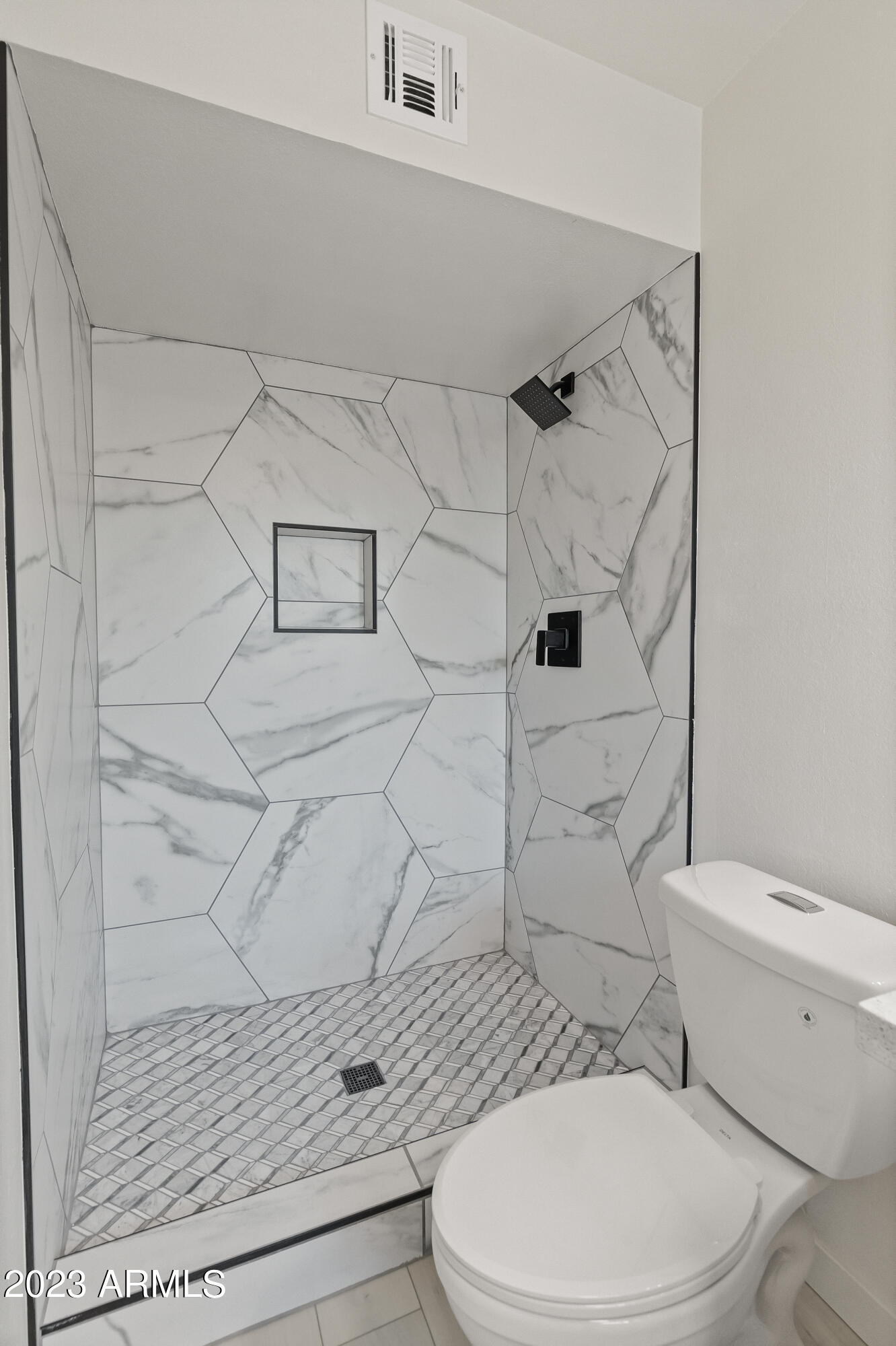 6221 E Gelding Drive