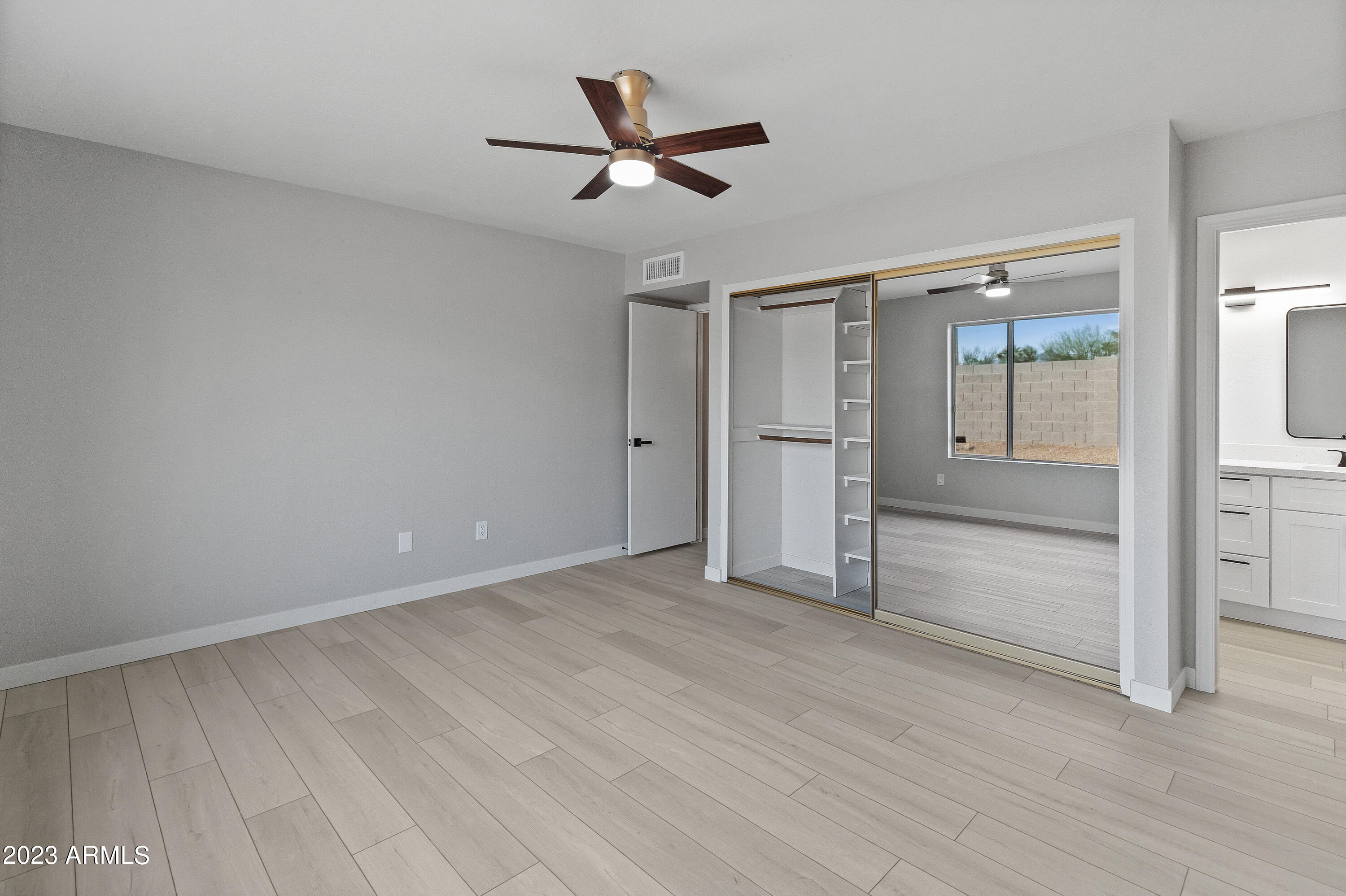 6221 E Gelding Drive