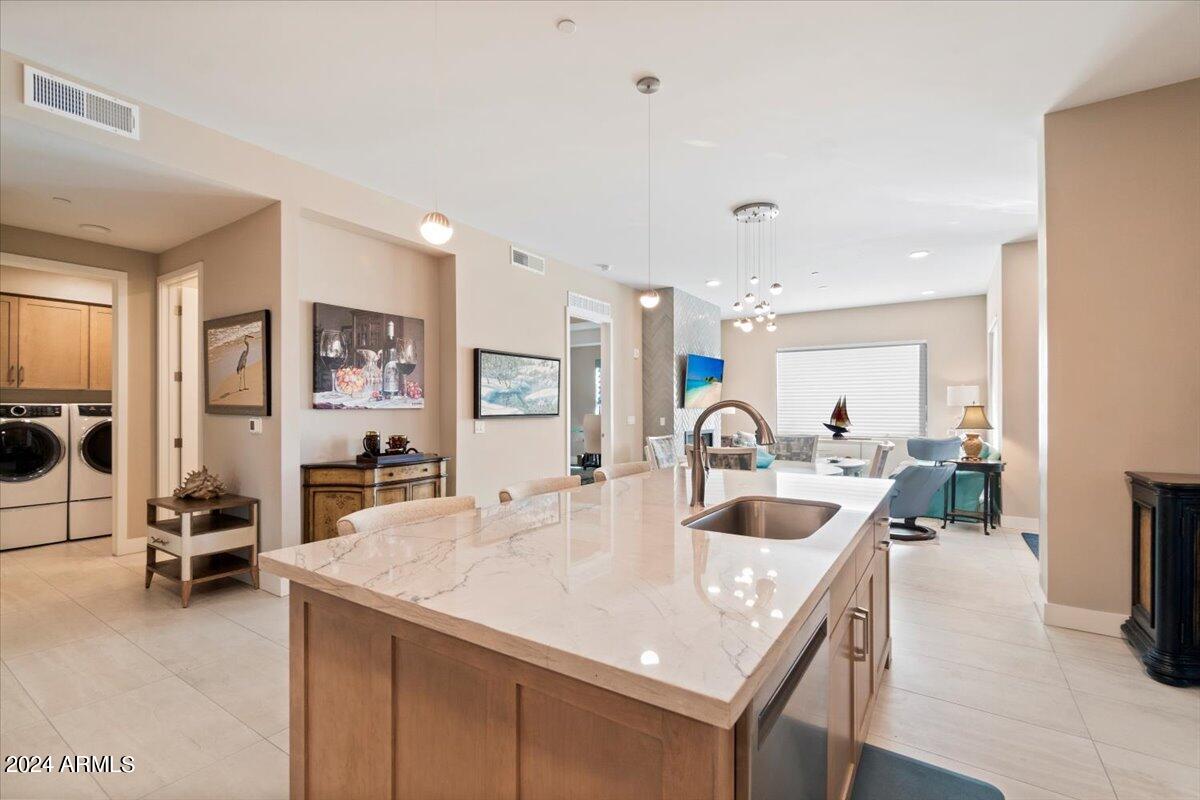 5250 E DEER VALLEY Drive, 160