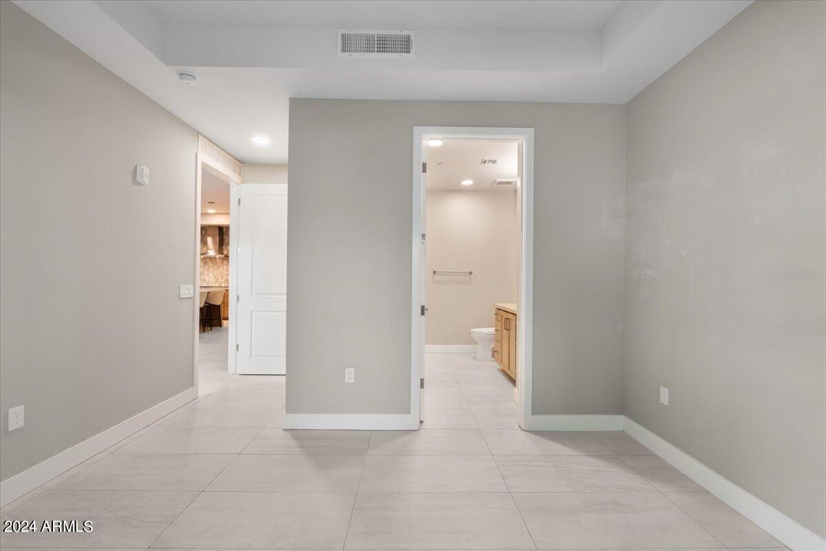 5250 E DEER VALLEY Drive, 160