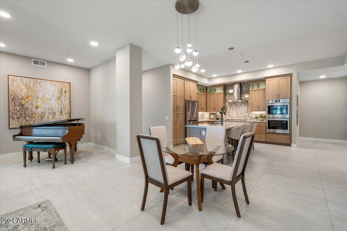 5250 E DEER VALLEY Drive, 160