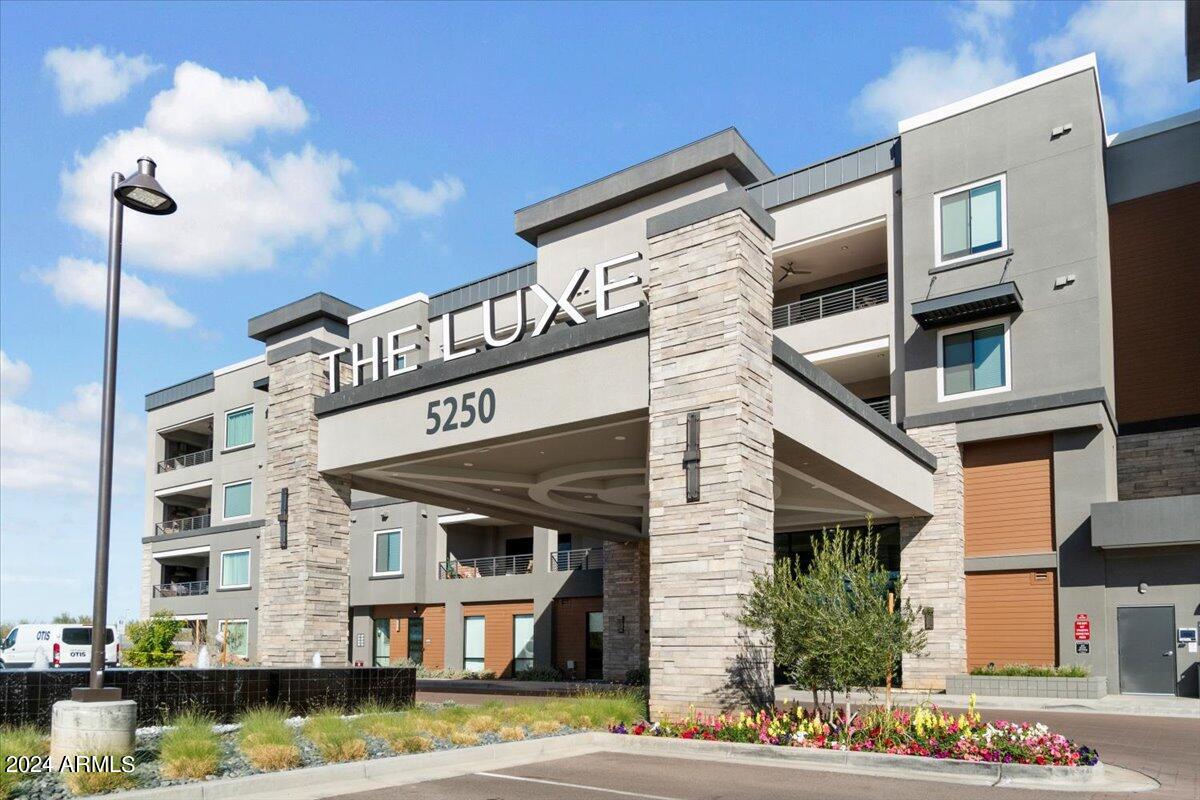 5250 E DEER VALLEY Drive, 160