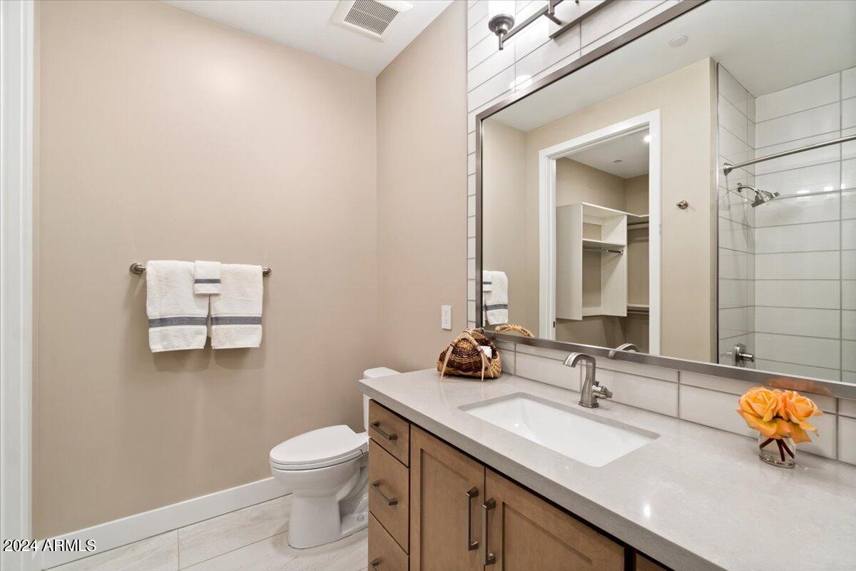 5250 E DEER VALLEY Drive, 160