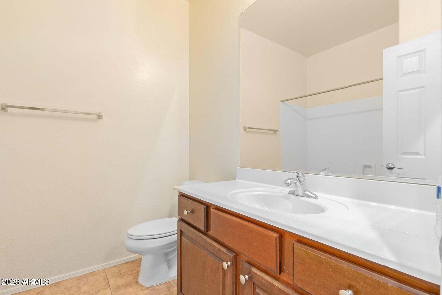 15240 N 142ND Avenue, 1097