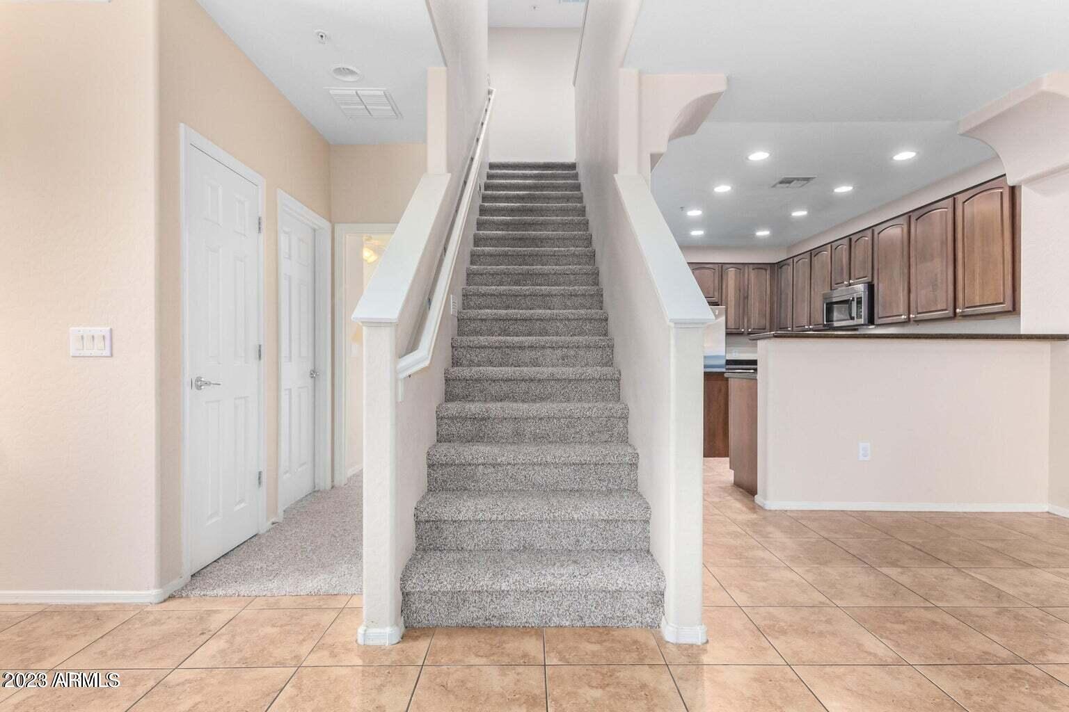 15240 N 142ND Avenue, 1097