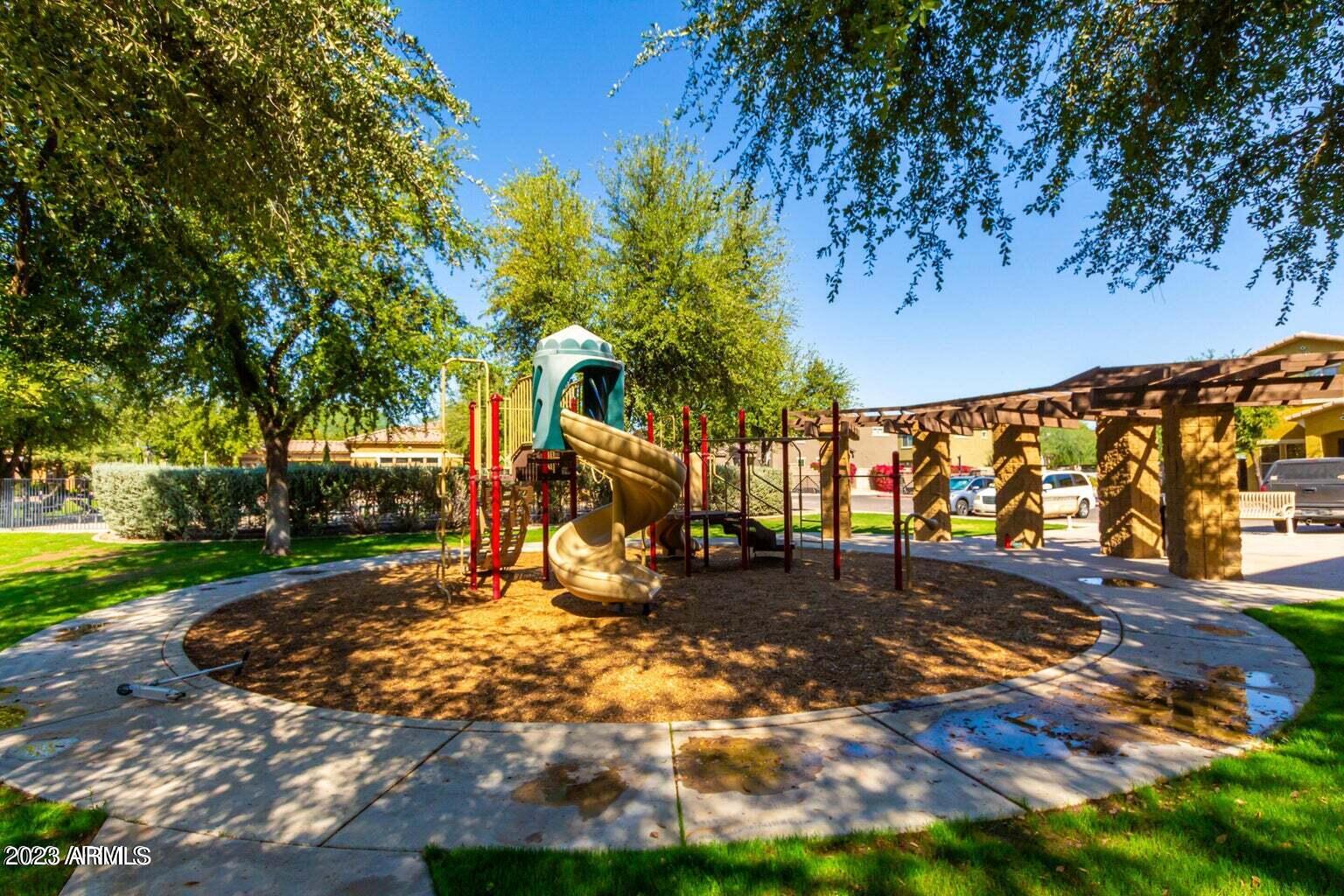 15240 N 142ND Avenue, 1097
