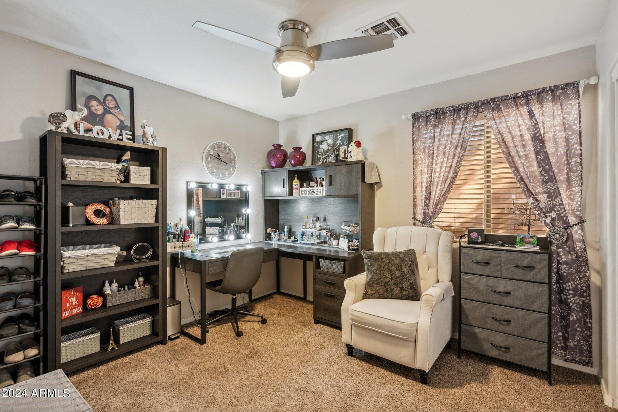 624 W RATTLESNAKE Place