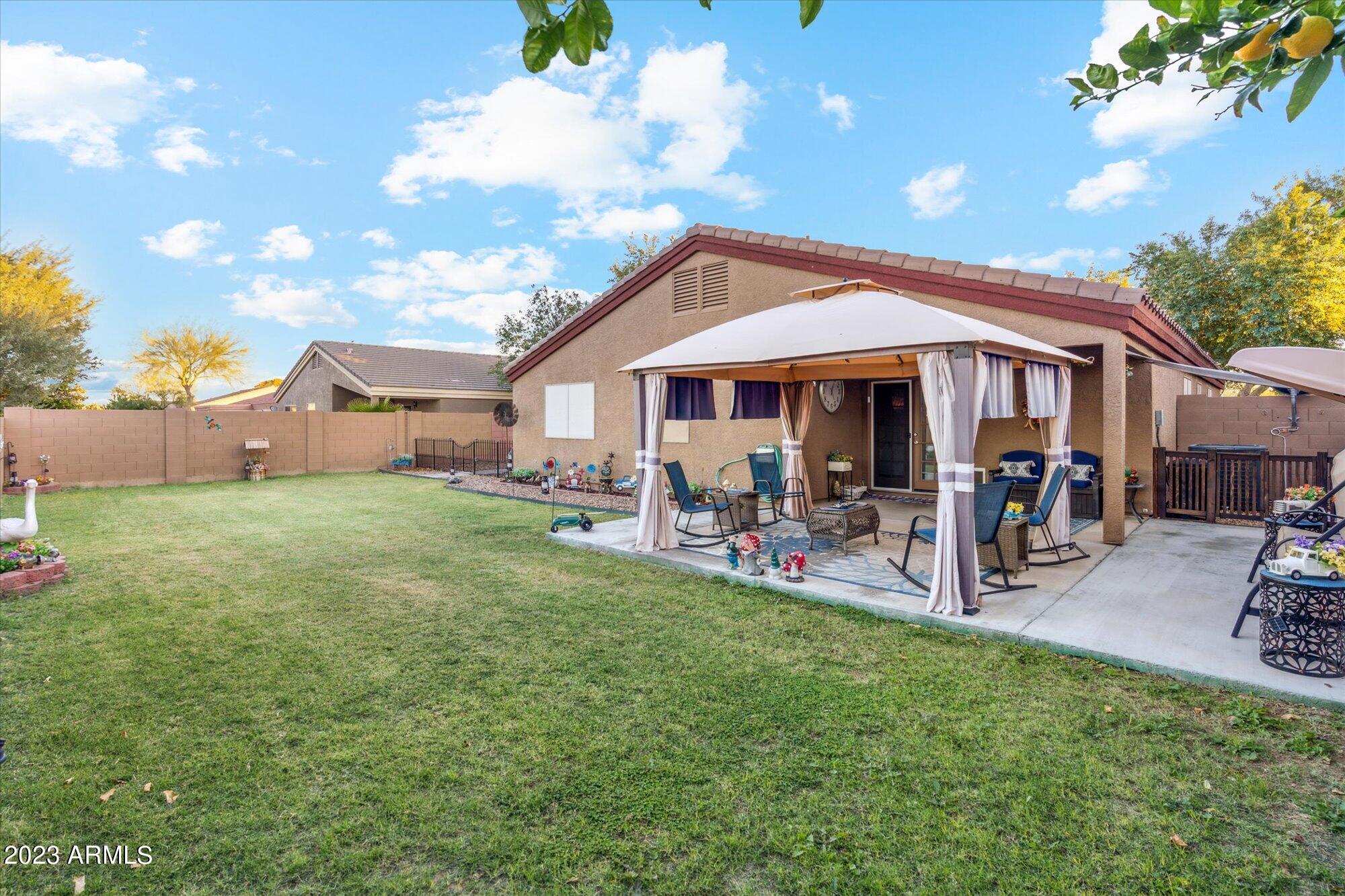 624 W RATTLESNAKE Place