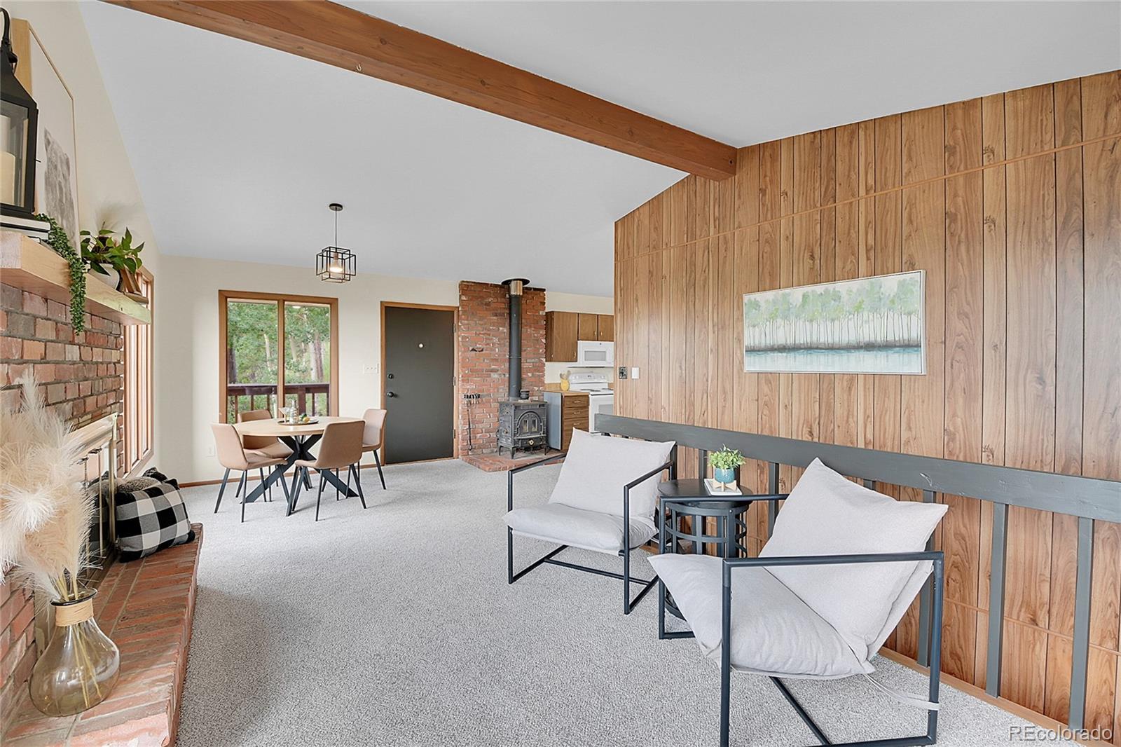 83 Hill Circle
