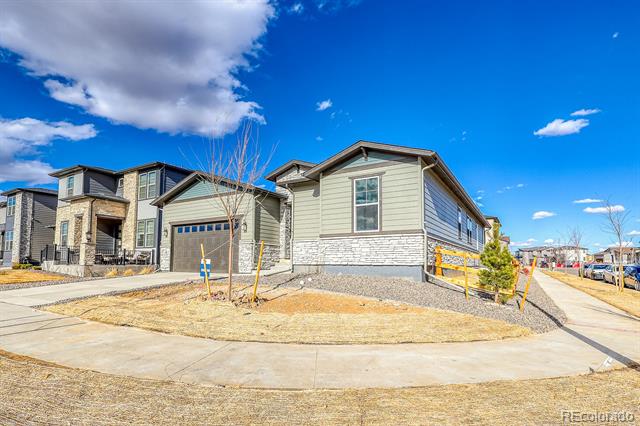 3818 N Buchanon Way